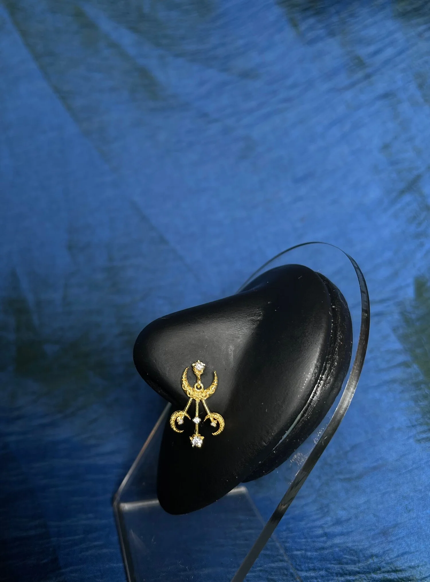 C4096DA5-E2D1-4F3A-971B-F02CCFA44493