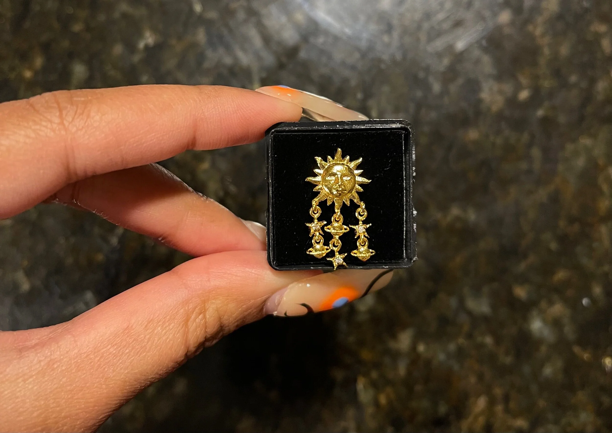 4F1551DD-E268-4023-9F6D-D03E5FD4E322