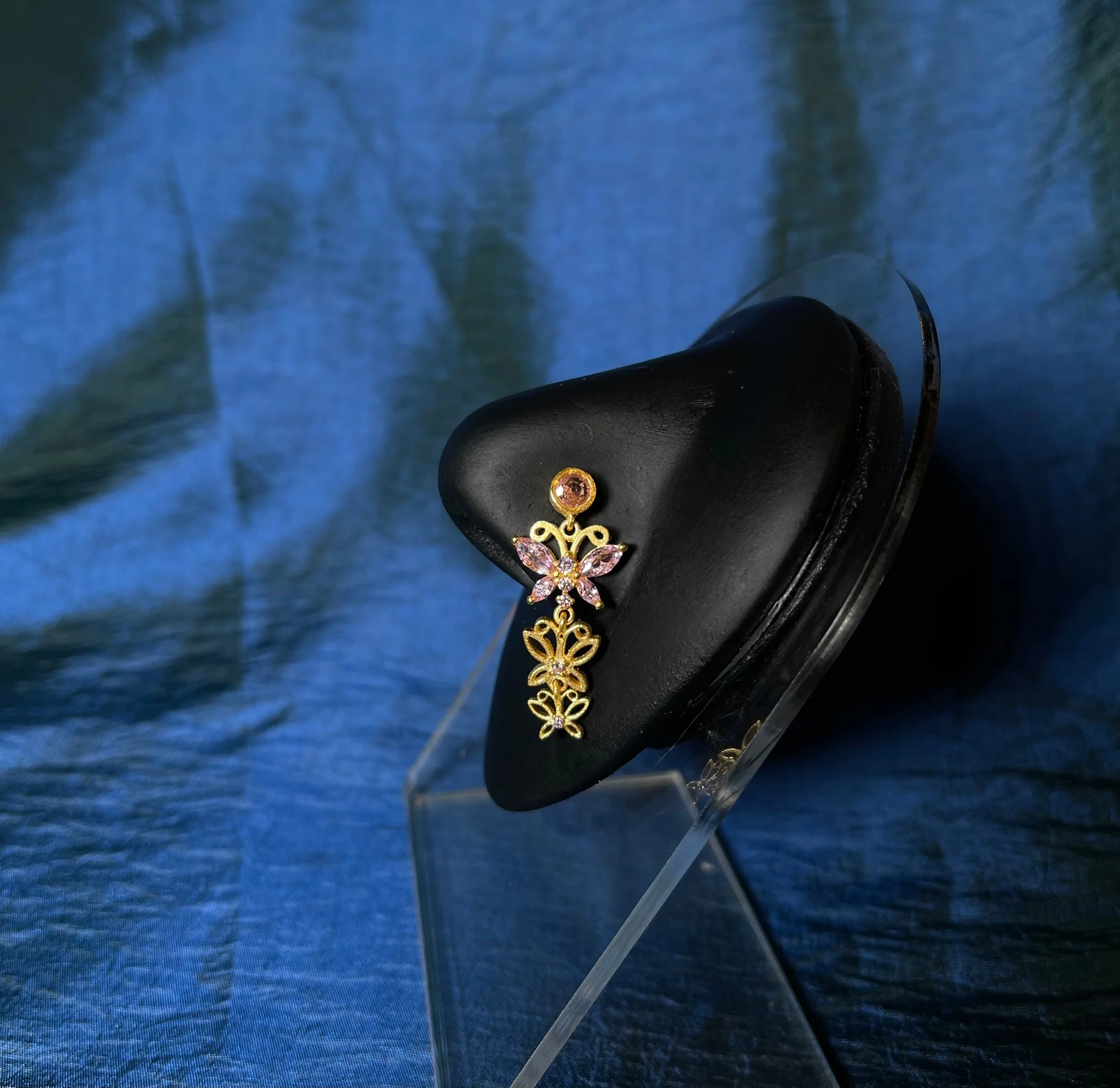 30BA89BA-11C7-42CC-BF12-5193670828D2