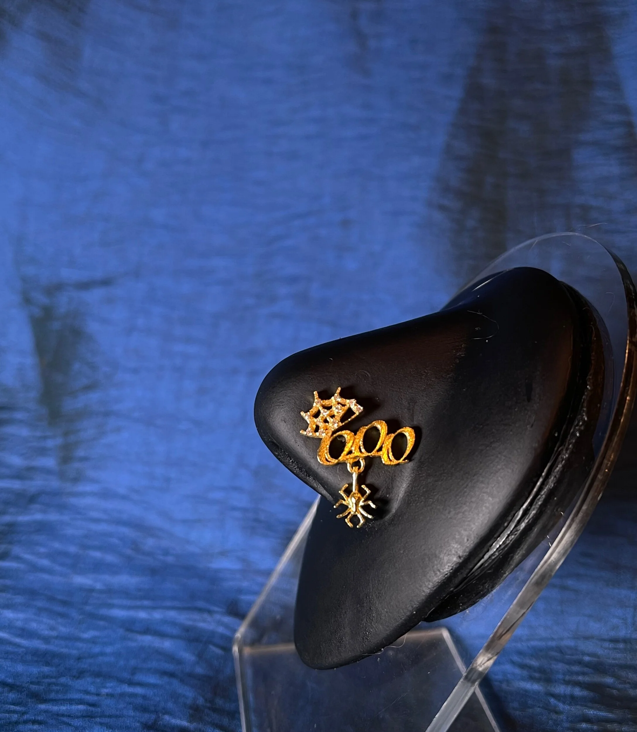 2497CF96-72E7-4EF3-8A9B-7E1432239B32