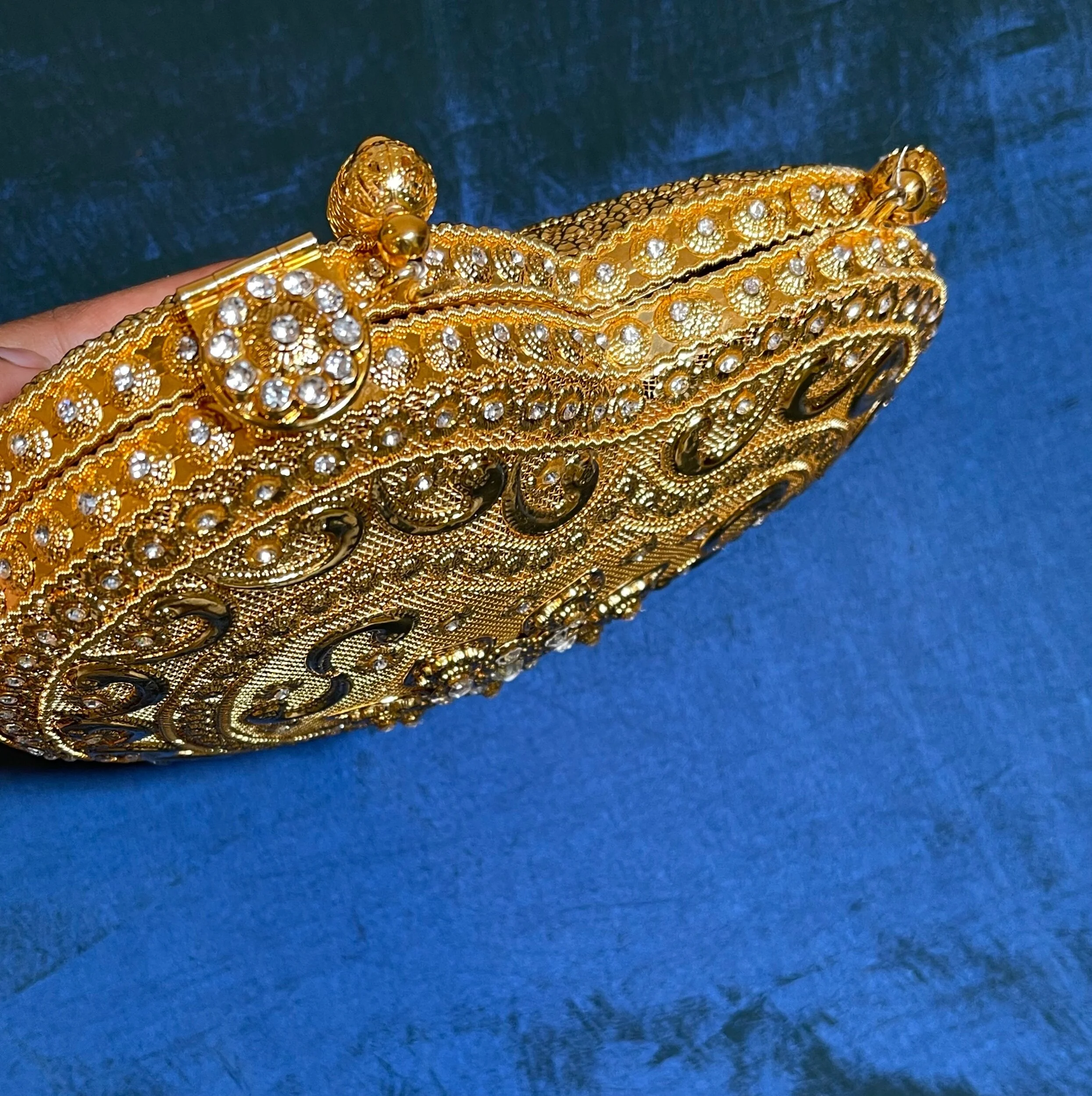 3C0FE248-AAEB-4EB3-8443-605DB5B77FCD