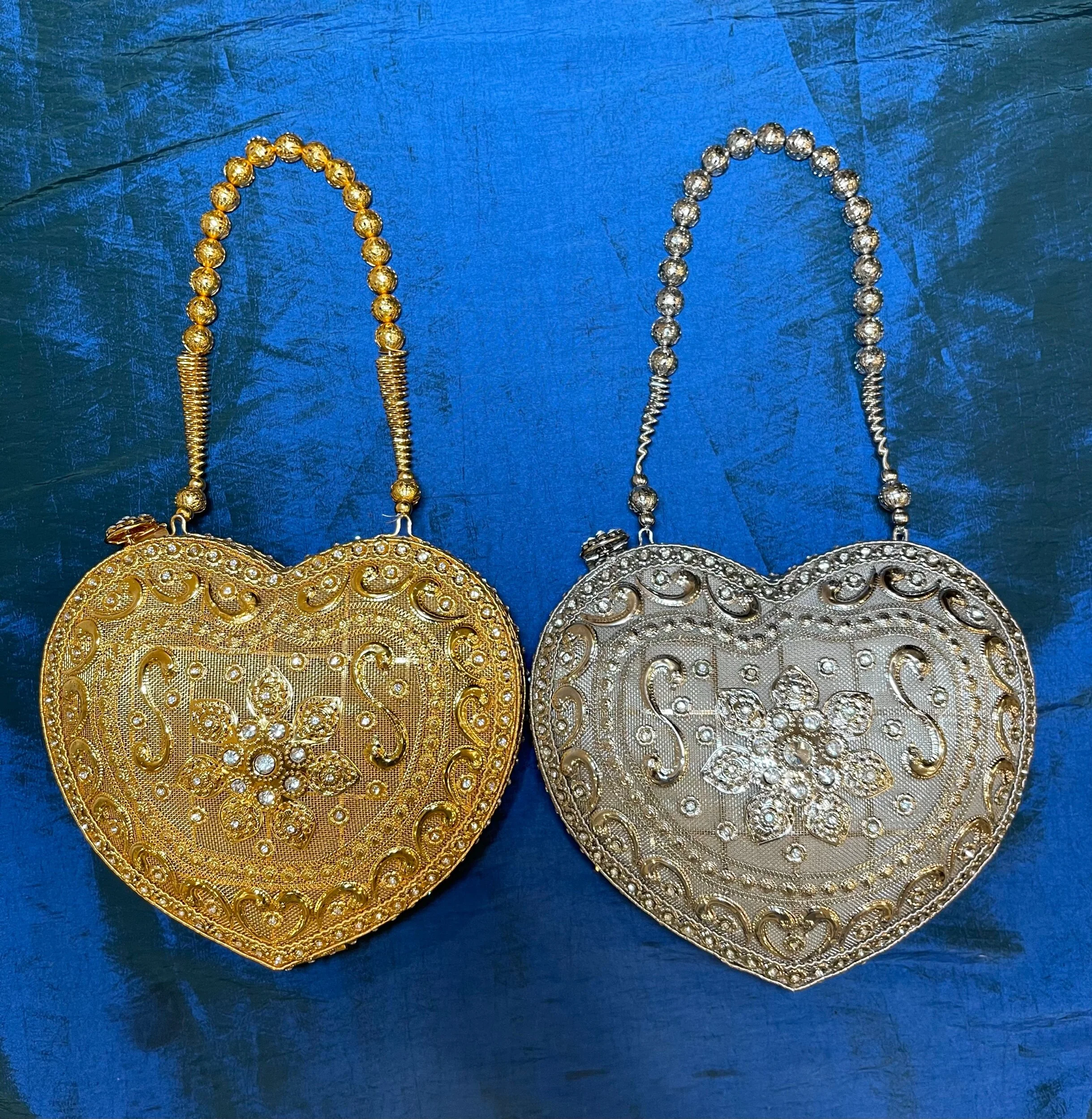 8ED42190-A291-4CD2-BFFE-85F5F28BDFF5