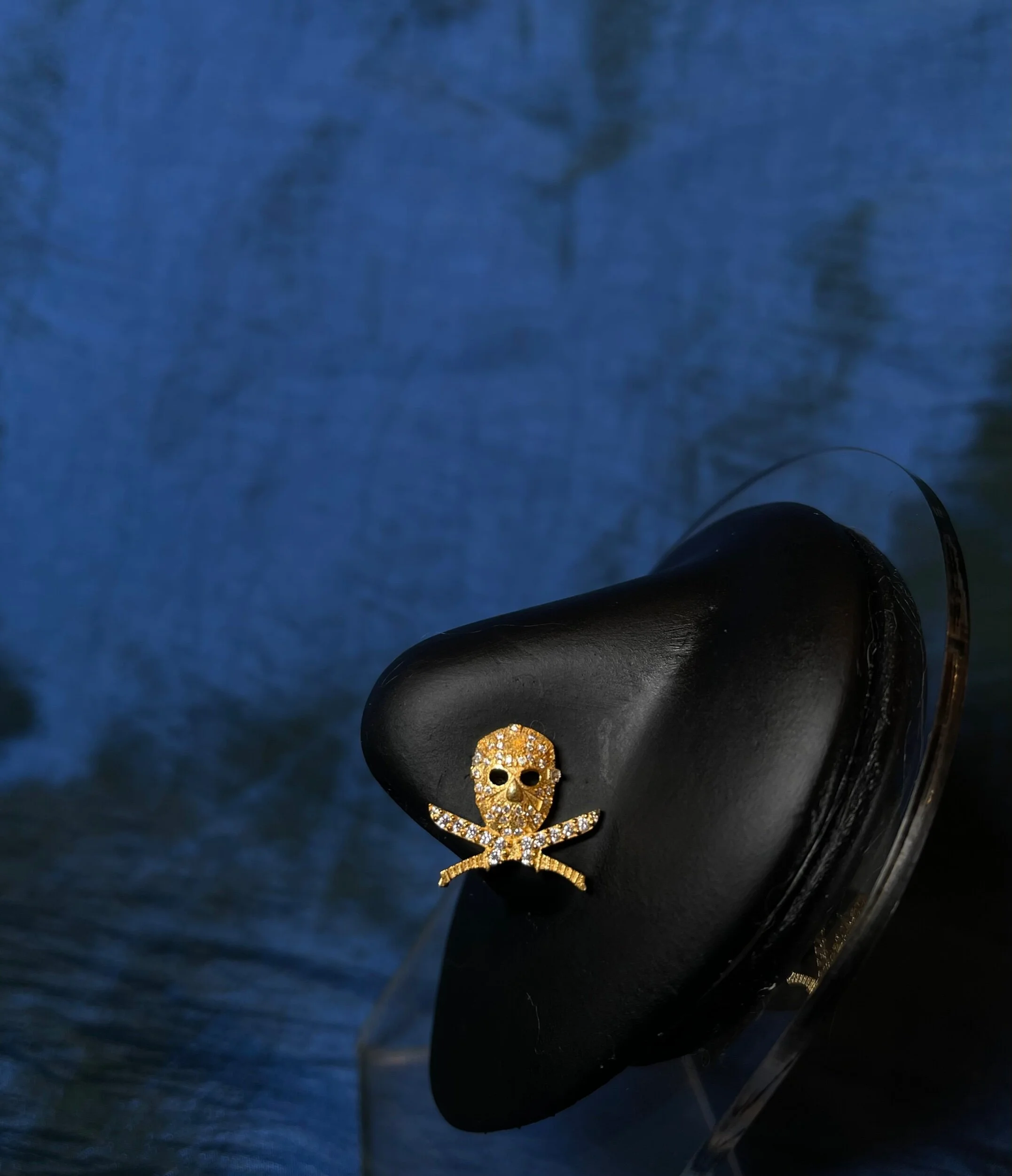 7E454B9B-6402-4477-BB8A-8BCE0706BBA2