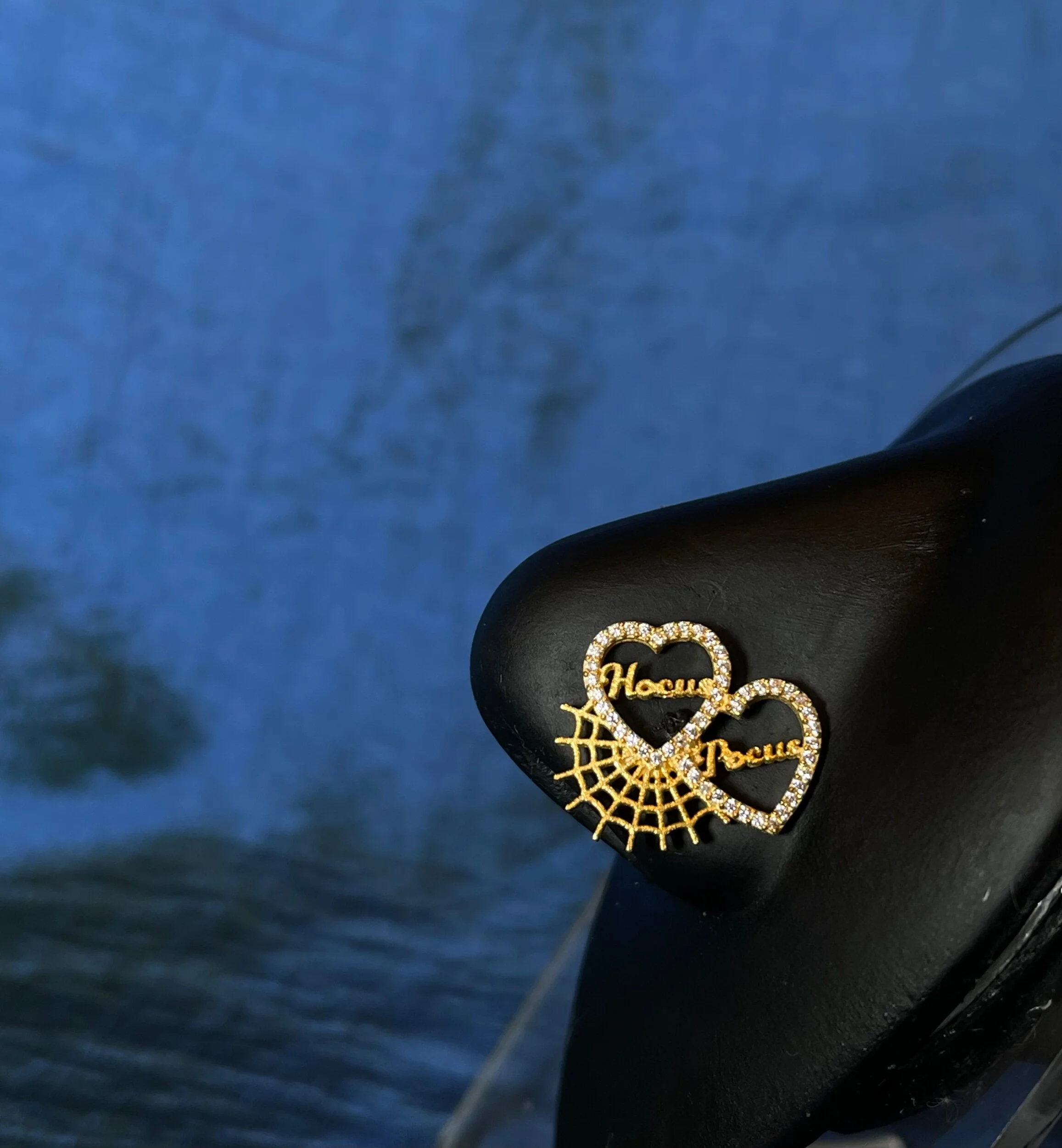 9EE7D15E-24C3-44B0-95C3-4CC3FC4281DB