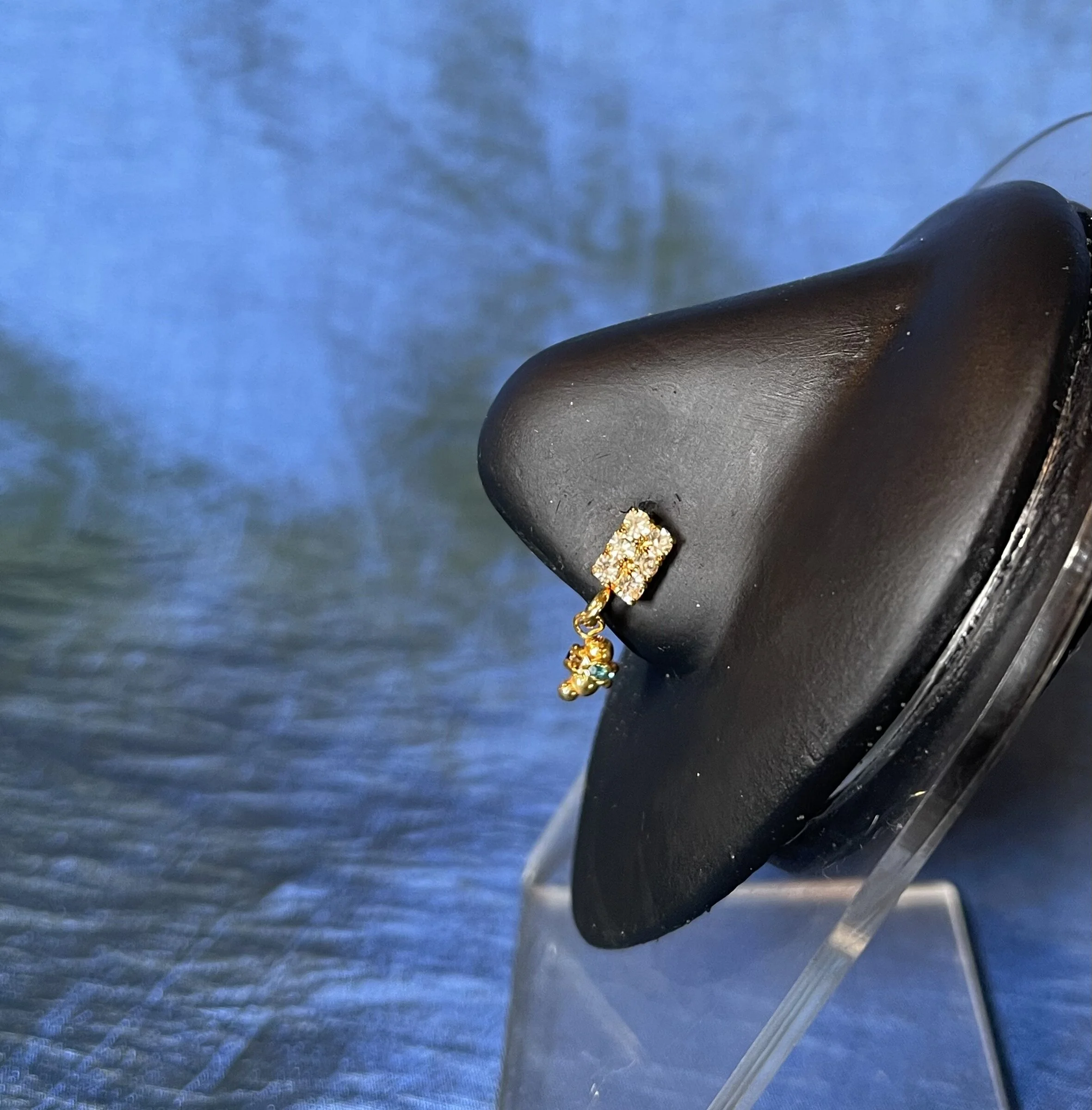 01B9F266-4FA1-4104-A881-7CBB6E50FC70