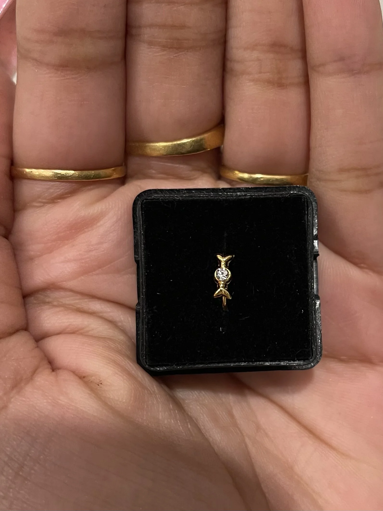 B7ACEAE3-A0DB-4A15-A814-93CEBE781403