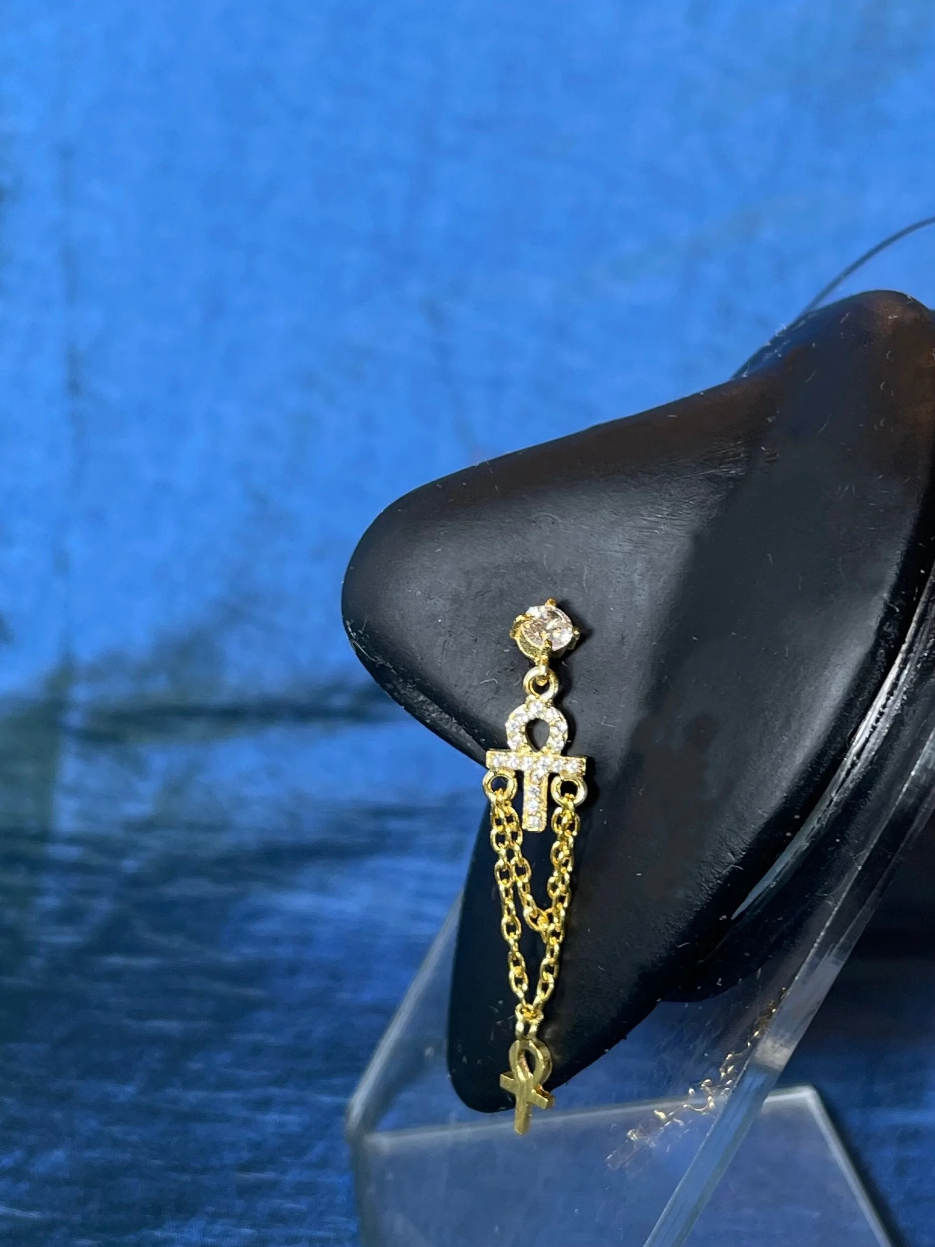 DA4B4E8F-0F0A-49D6-96EB-597C836A6375