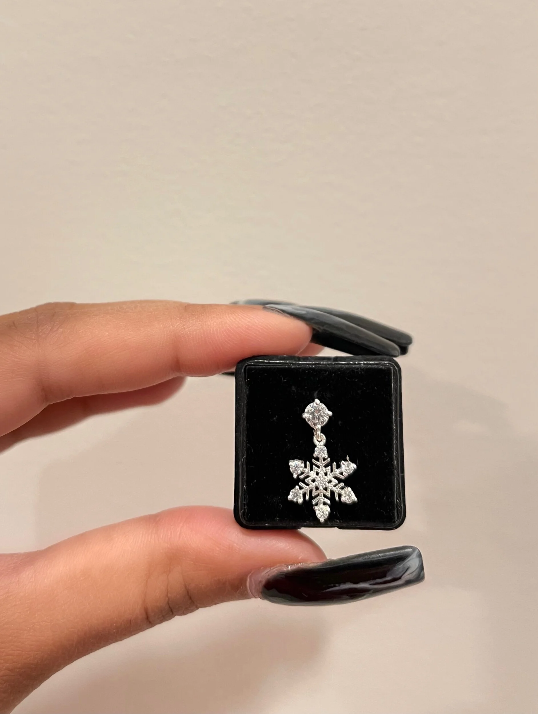 AE35E1D6-9F44-46CF-AC1F-47D6DF387091