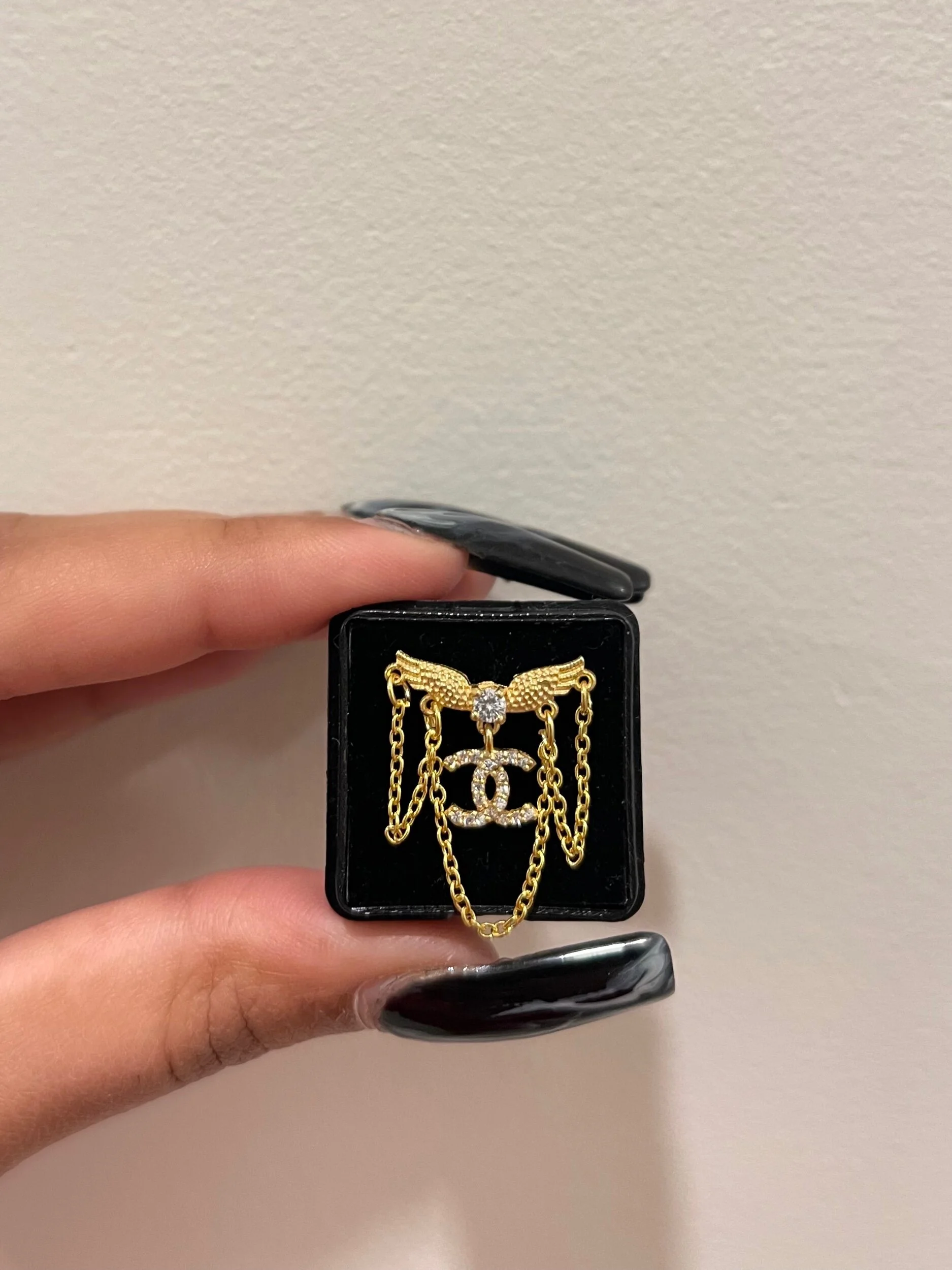 A820D385-88D5-44A9-9F8D-C589DBE5E7F0