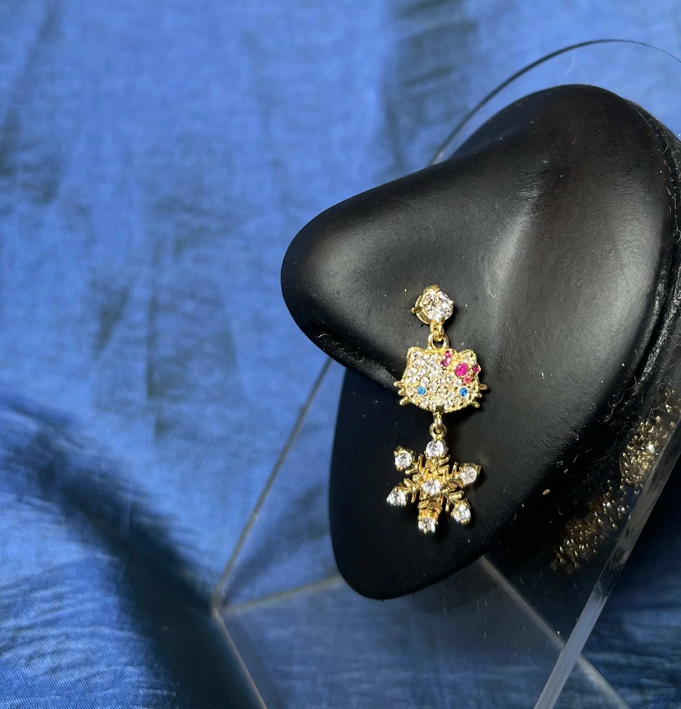 42DC3407-6CF6-4046-9517-CD03D2AD26A6