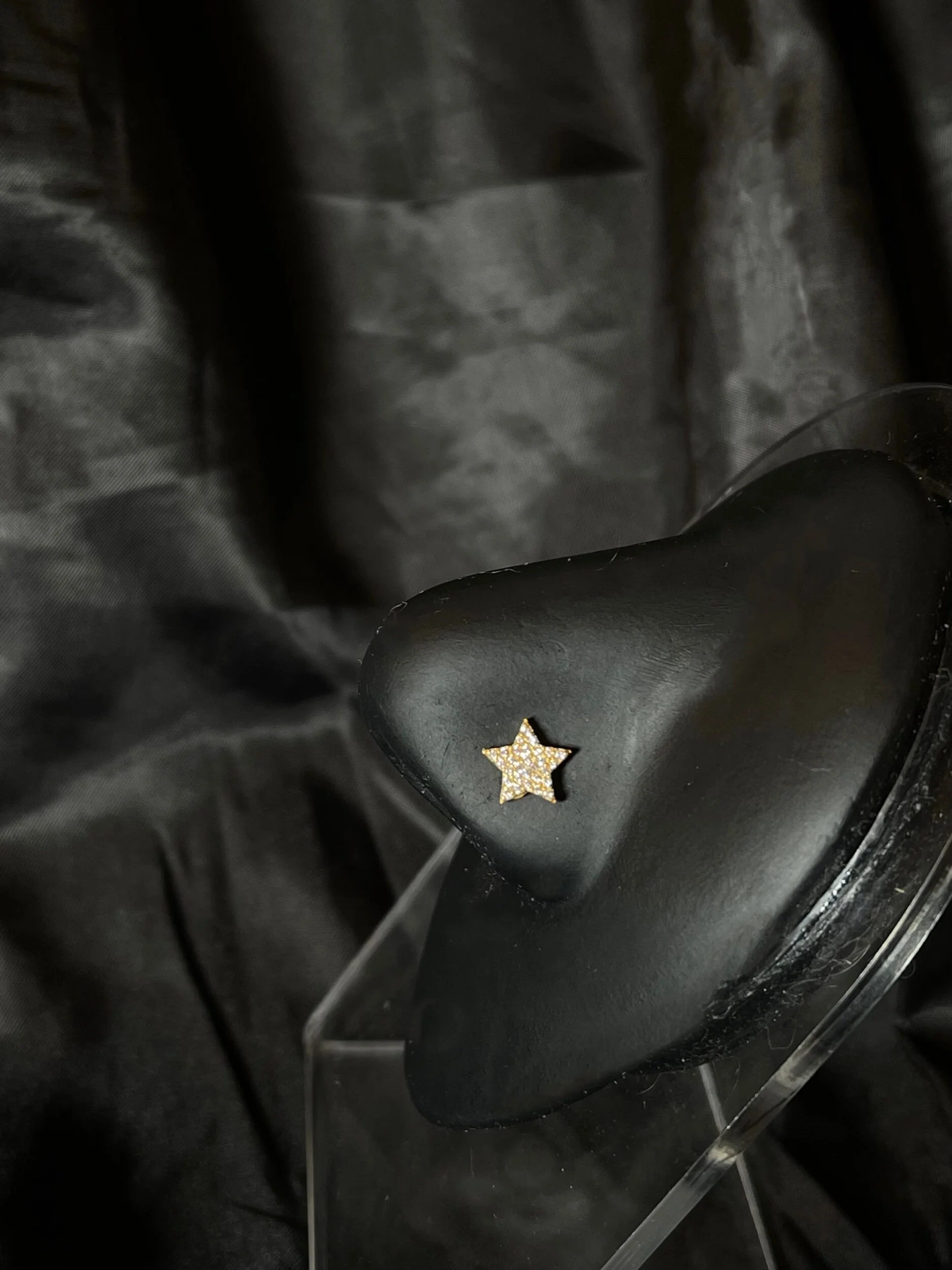 72C61893-5724-4CED-9141-C04141989A1B