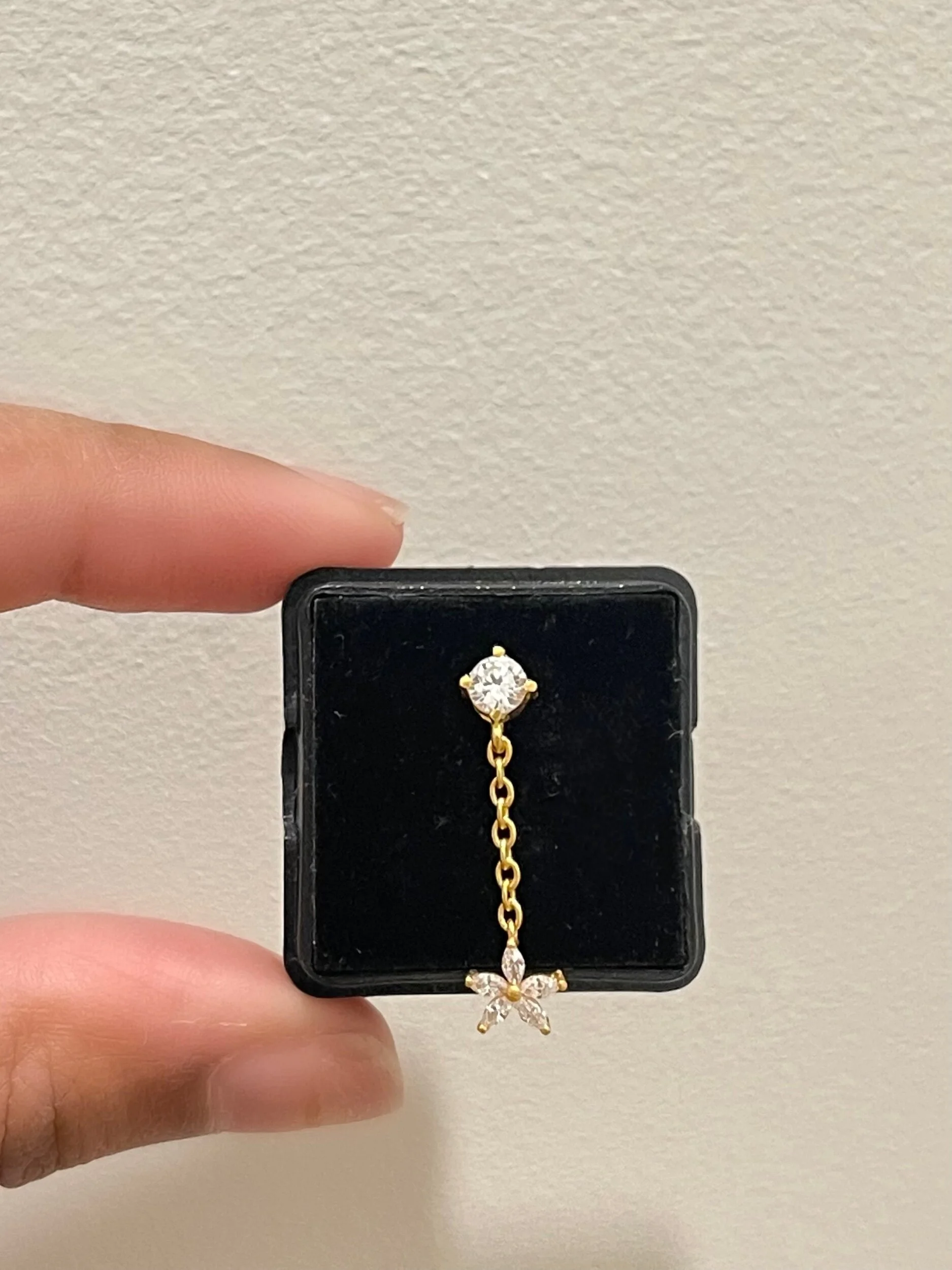 23333C6D-34B1-4862-B92A-C43C44AA99A9