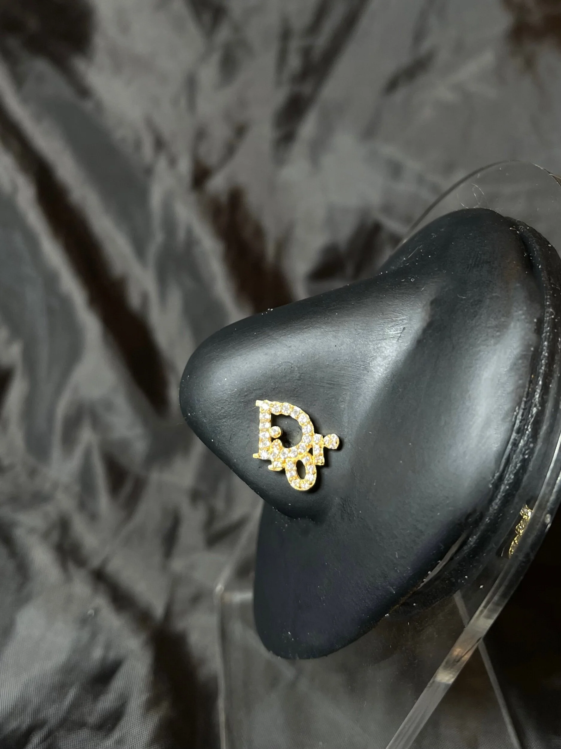 0D9F00B8-8314-49E3-9541-DDC7AD4EE809