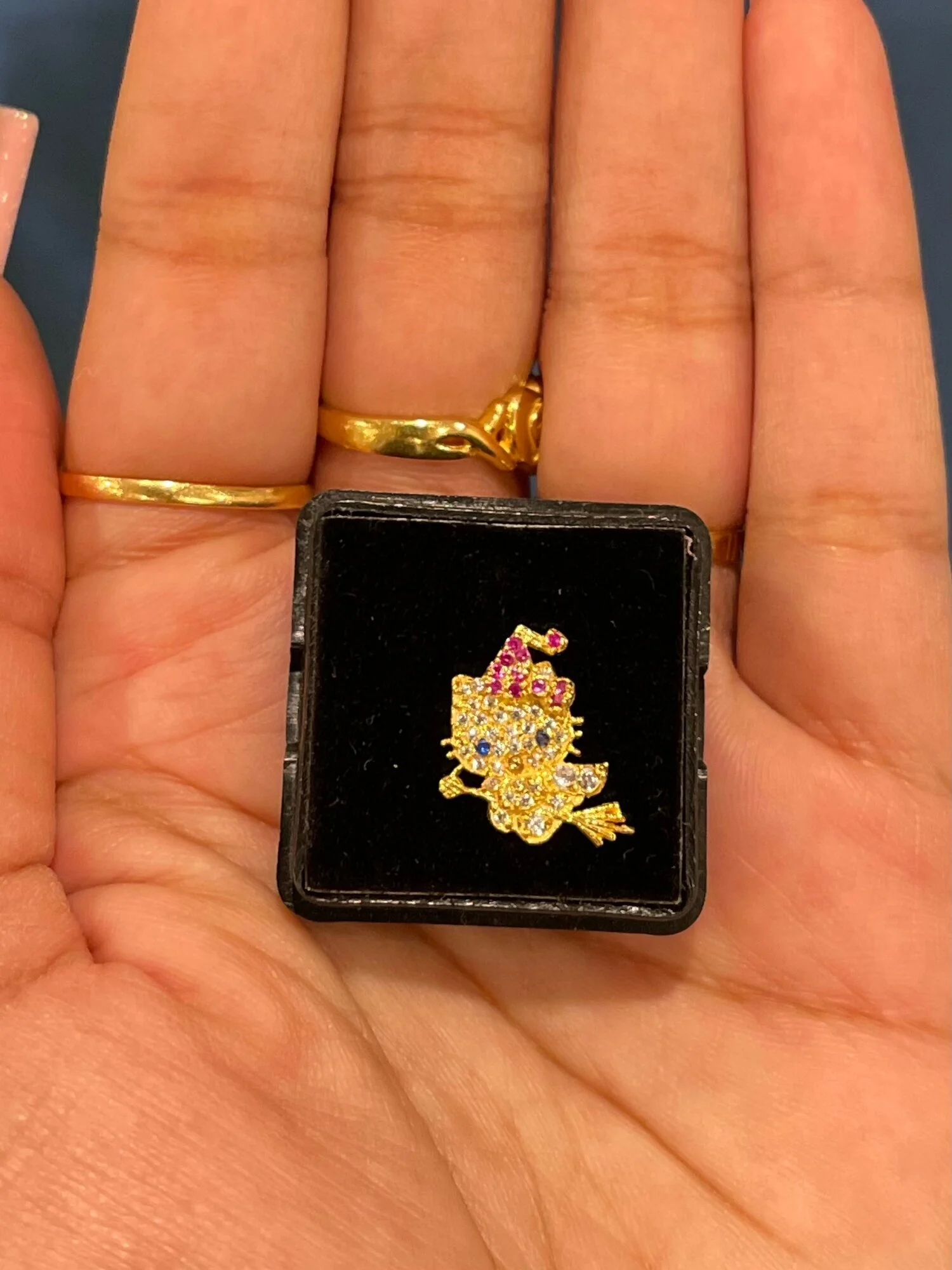 DC6709A7-353F-416D-A2FA-04B07CD0A5F8