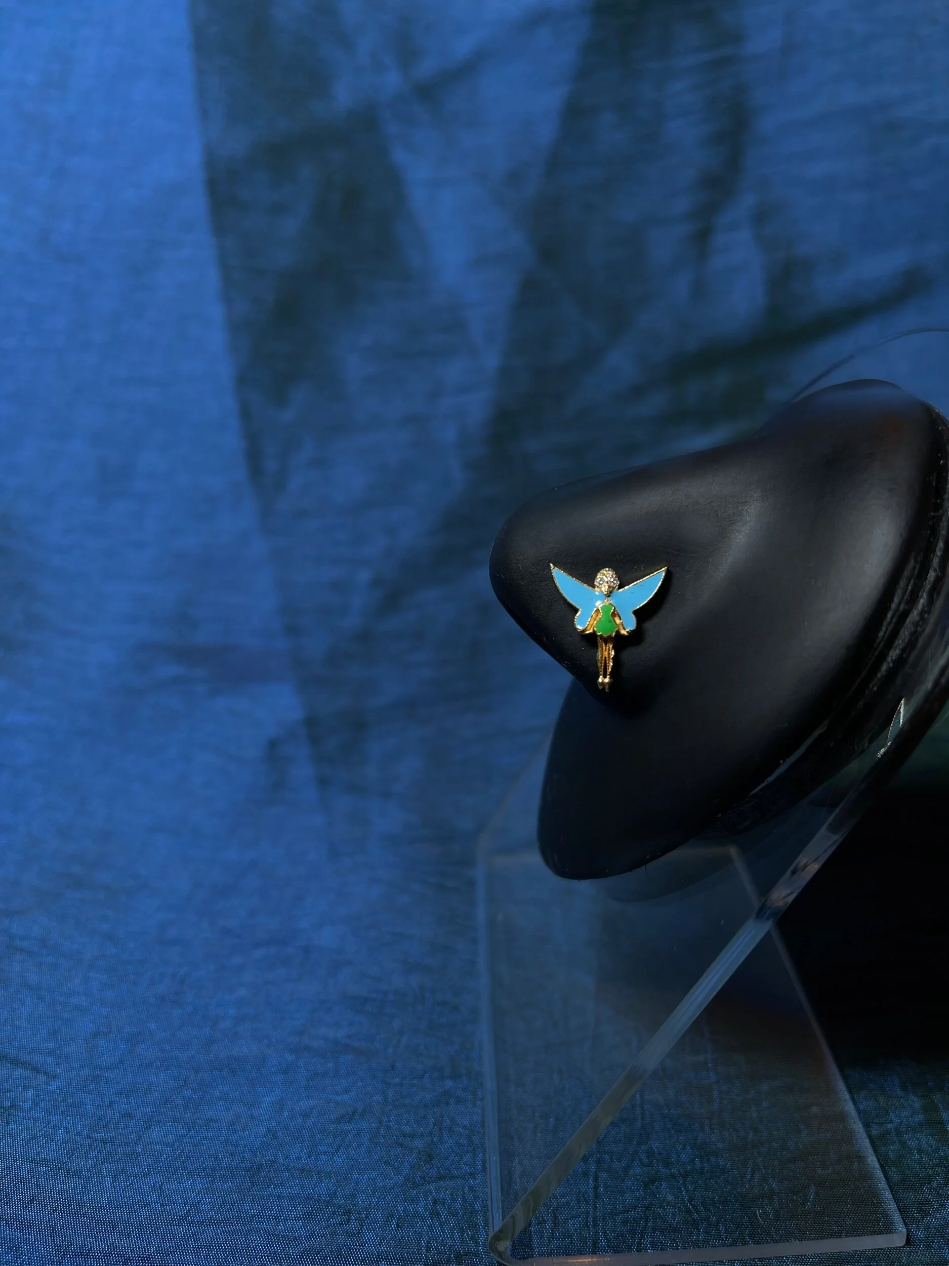 F56C8C52-BFA3-44F6-A531-9086A1C66186