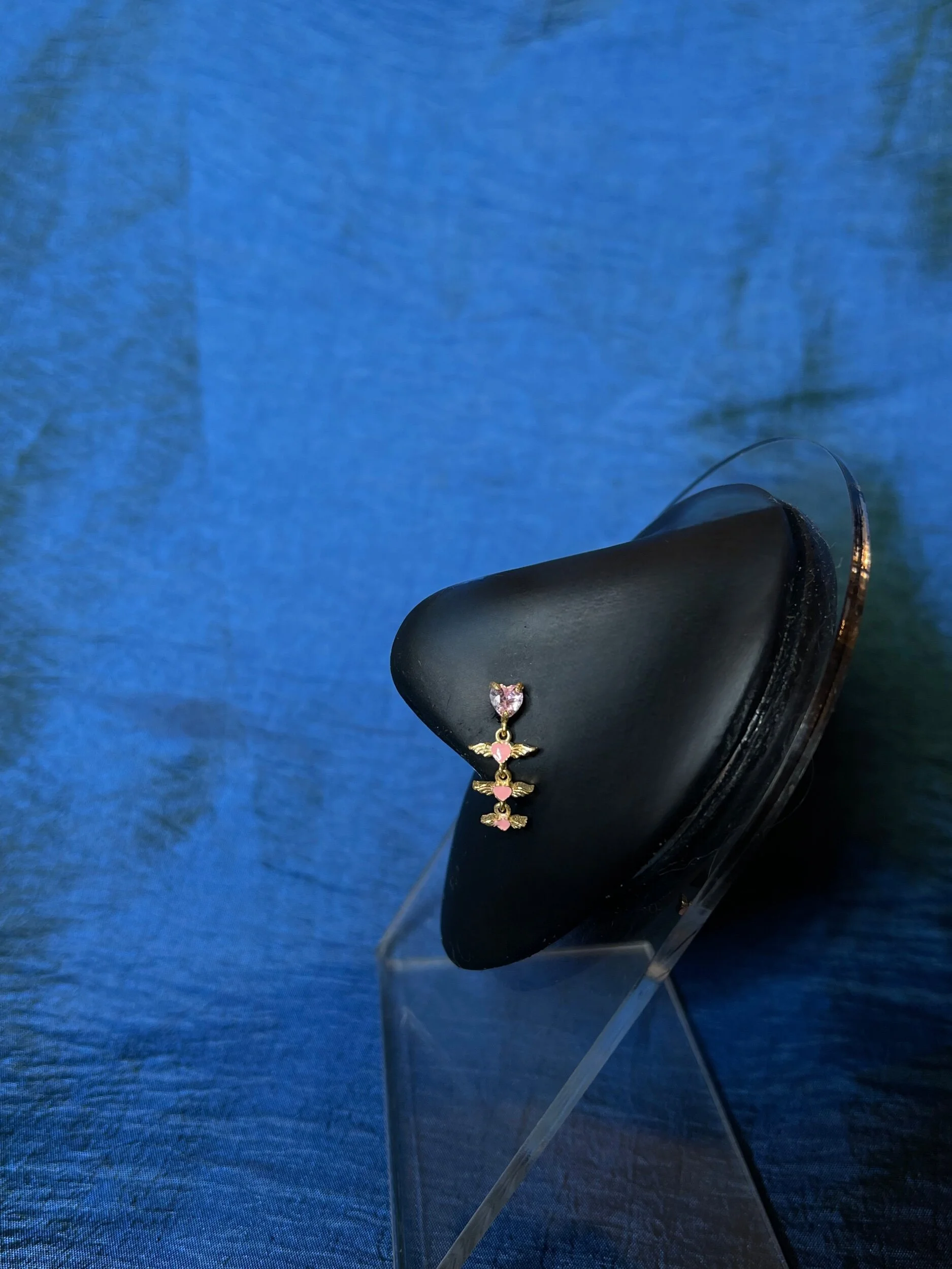 DA51B8FC-8DA6-46CB-BE17-AB00029B63F2