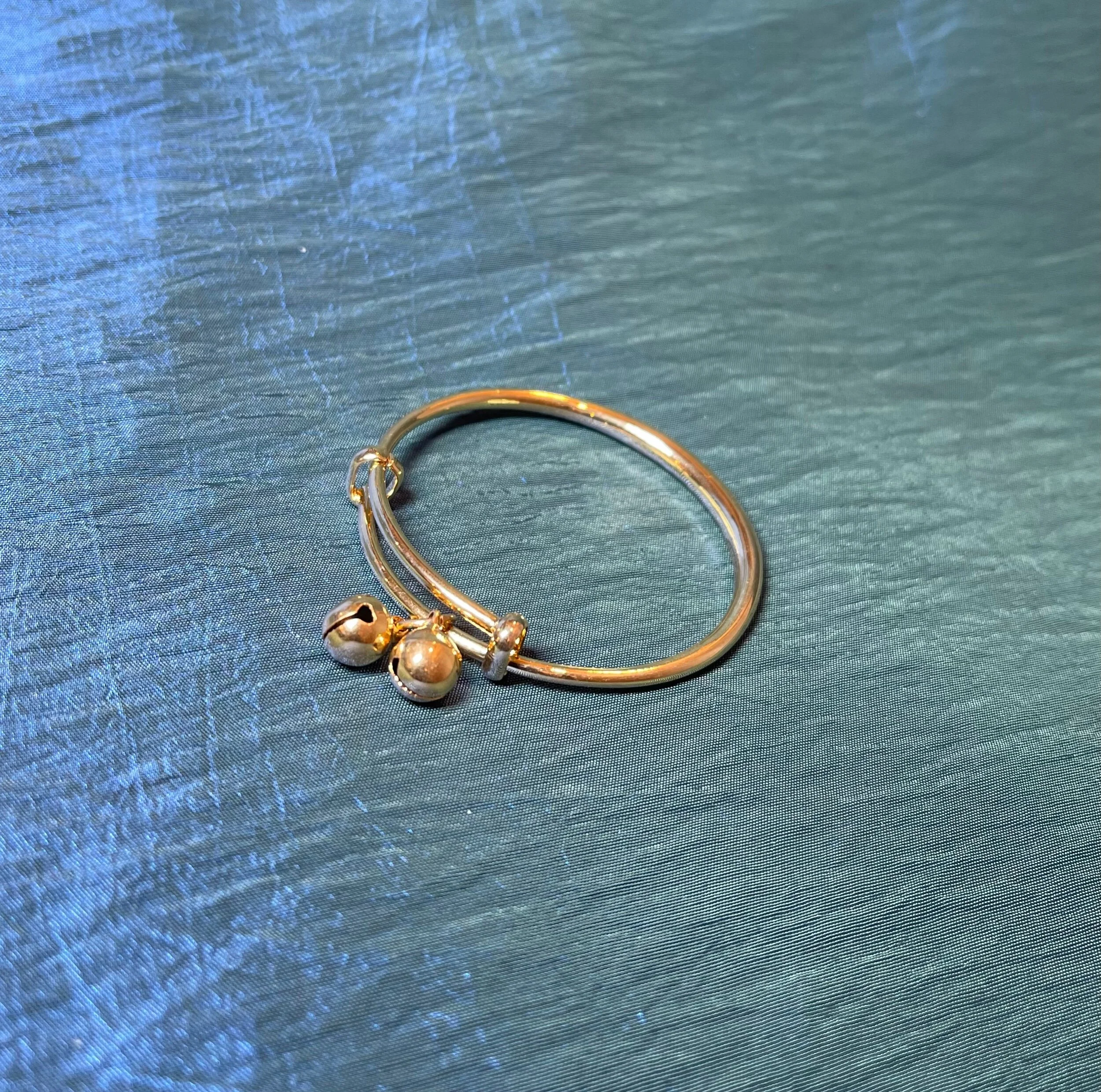 8D48043C-14BC-40A5-8B92-5D4EE3D1F33F