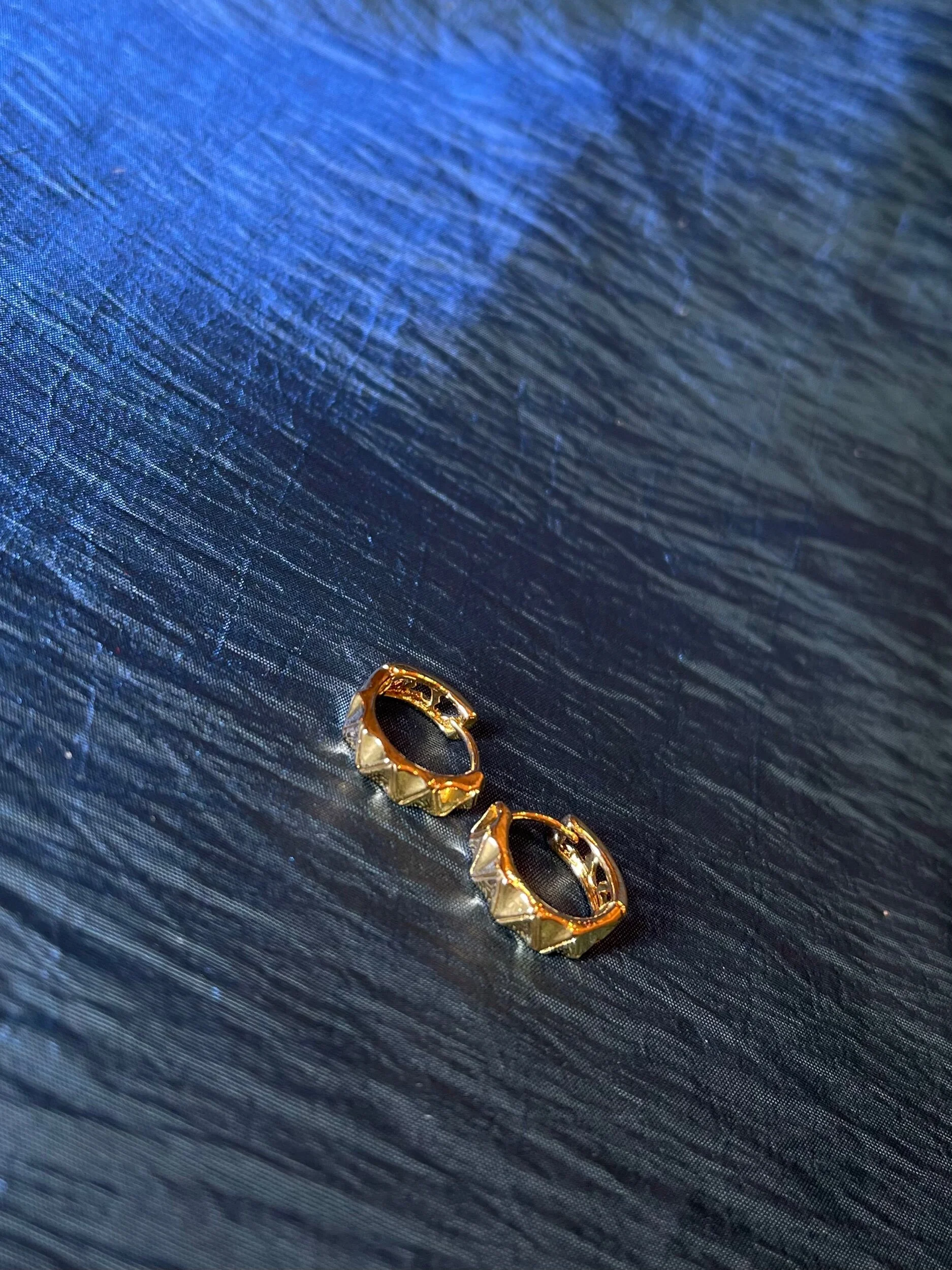 35B9F7E7-7D95-49F4-8E32-BD4AEC4D5211