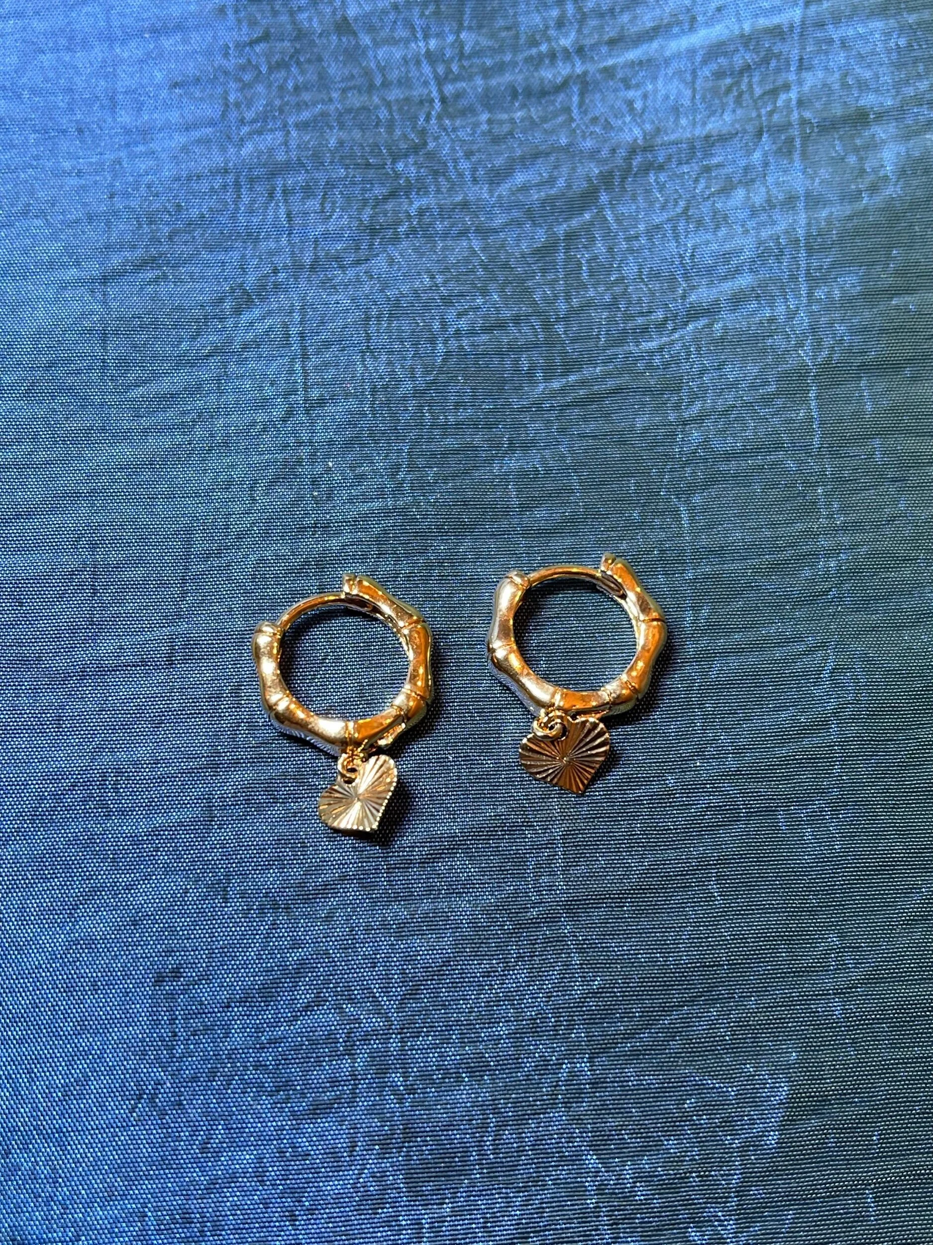 2F453852-5460-43E1-8074-36F065A0365D