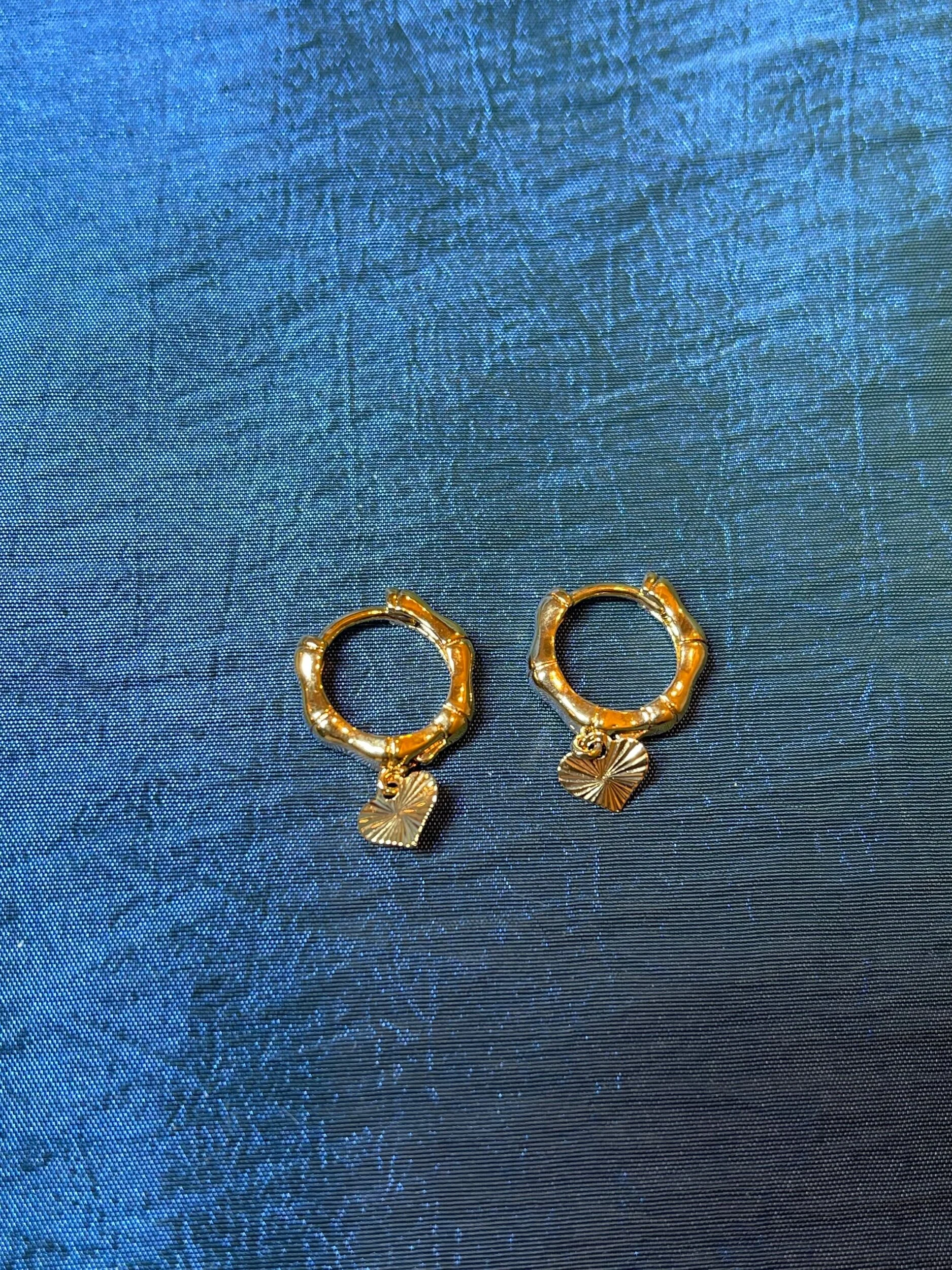 ED83932B-7B2C-43FB-8186-BACAC04BFEA3