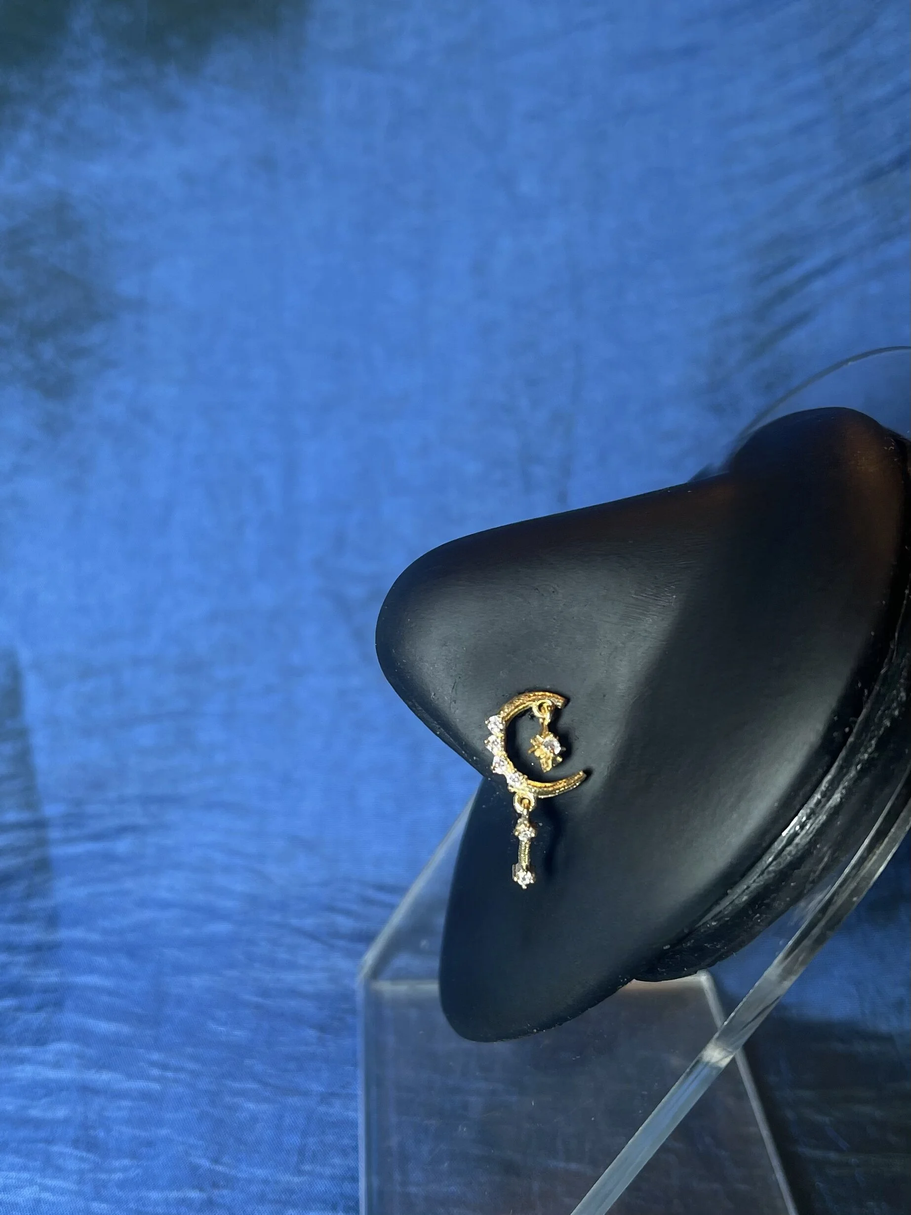 36DC6D5A-16D7-4819-8EEF-0EE4AA6A7270