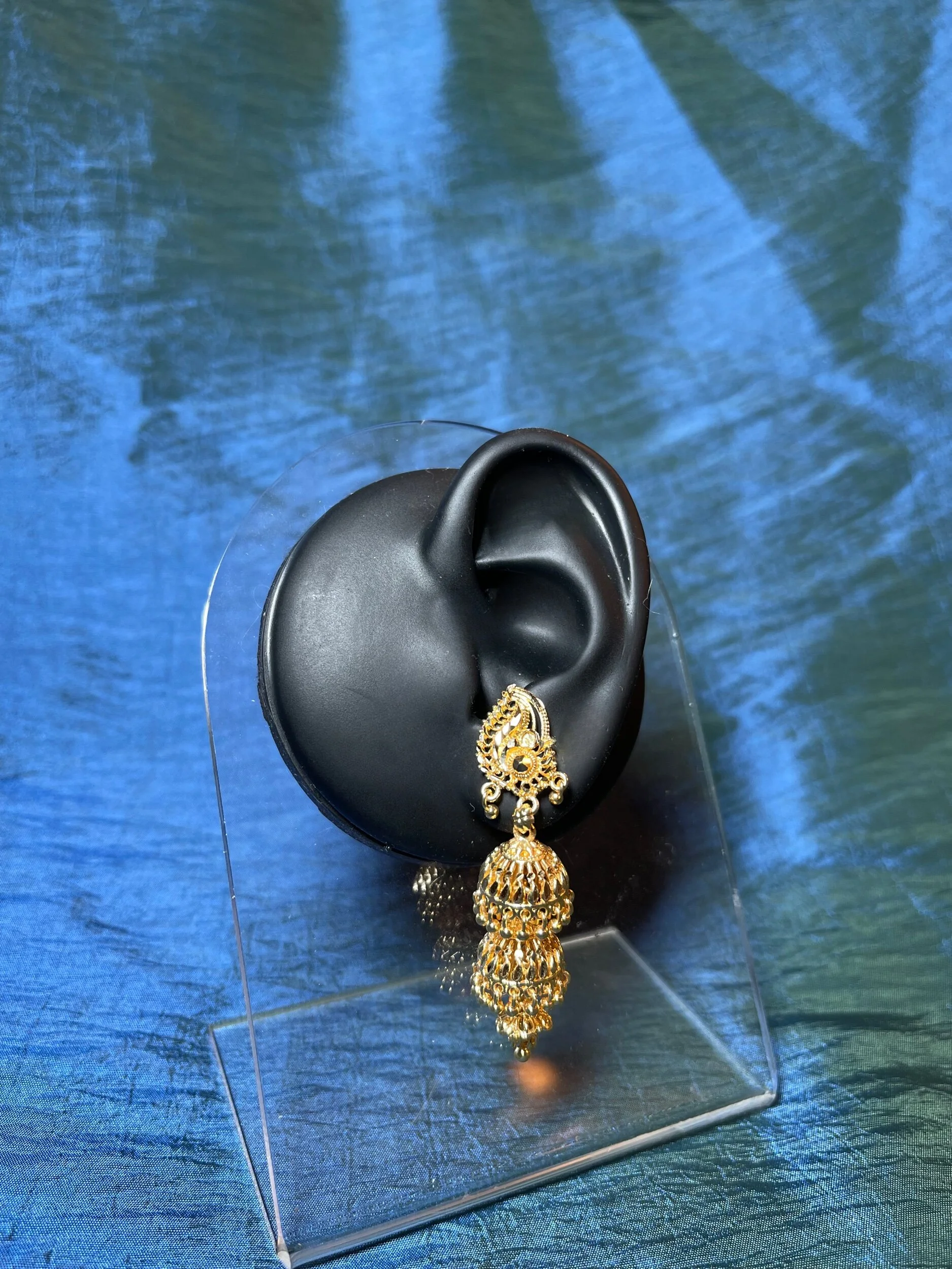 85F4F8EC-9B05-46A4-B537-FF62845582FC