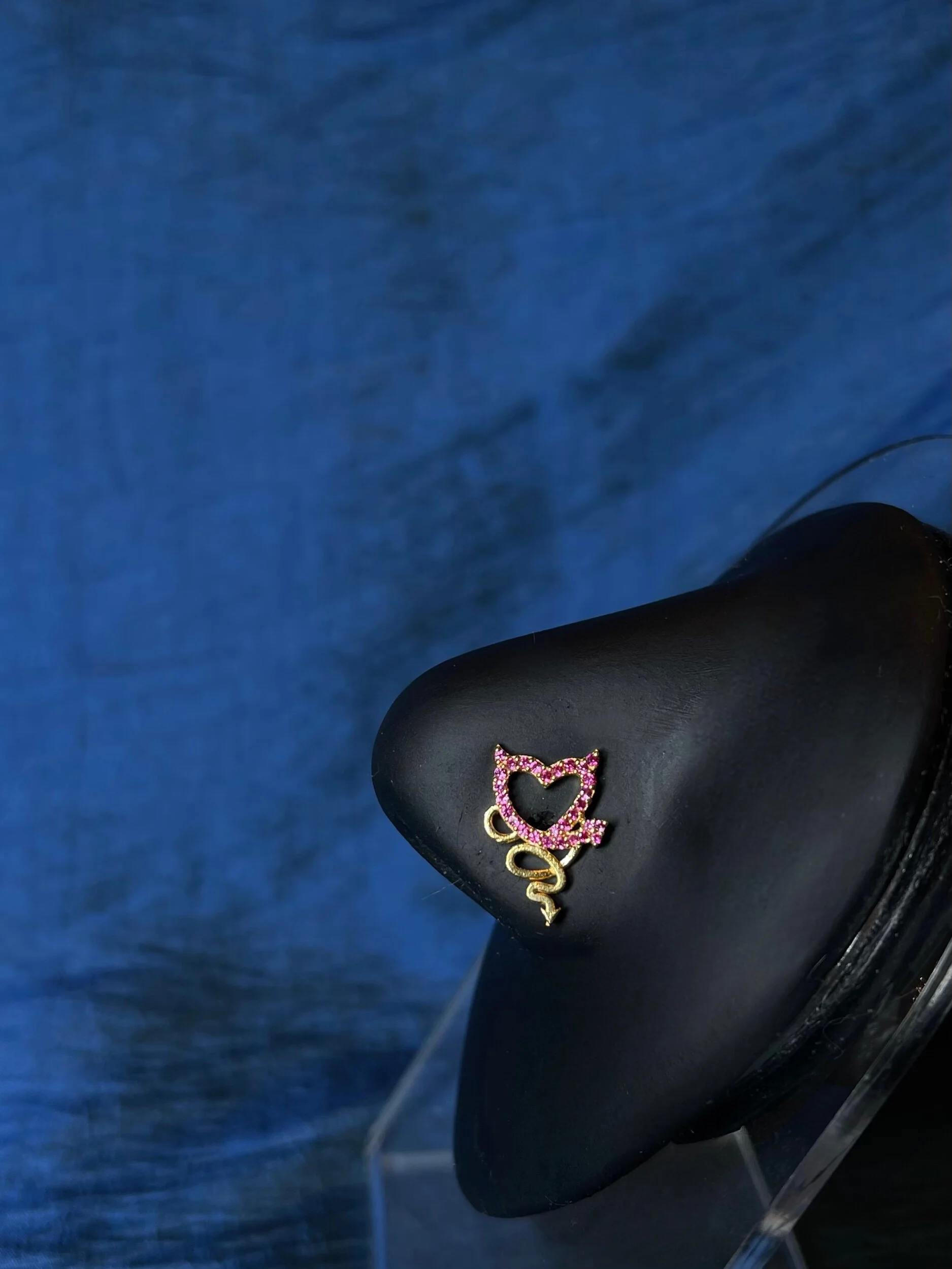 F8521B22-B50A-4DF9-B23F-EC7678F85206