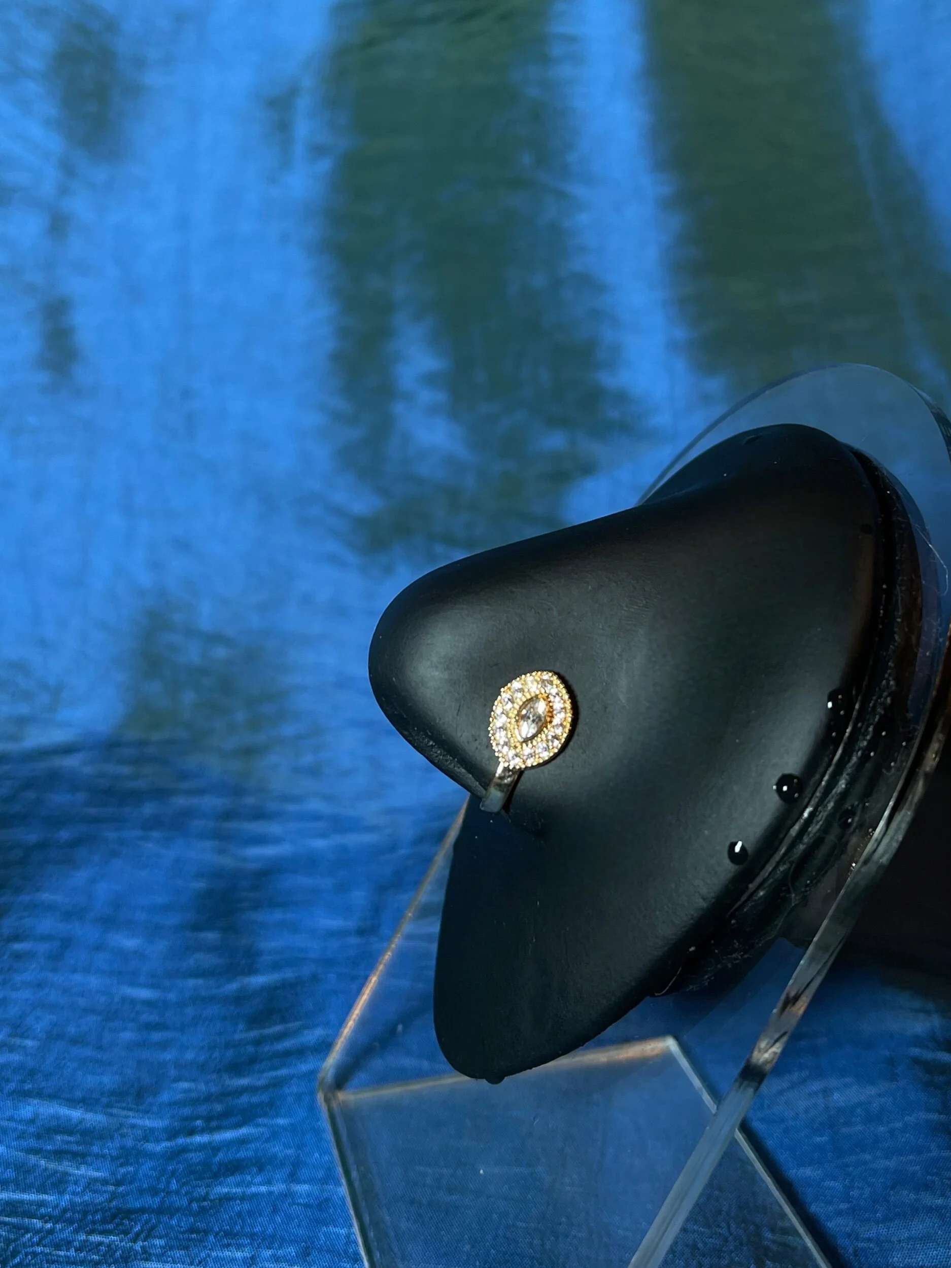 4A59EB9B-37BF-4F0E-B10A-21F97C1B422F