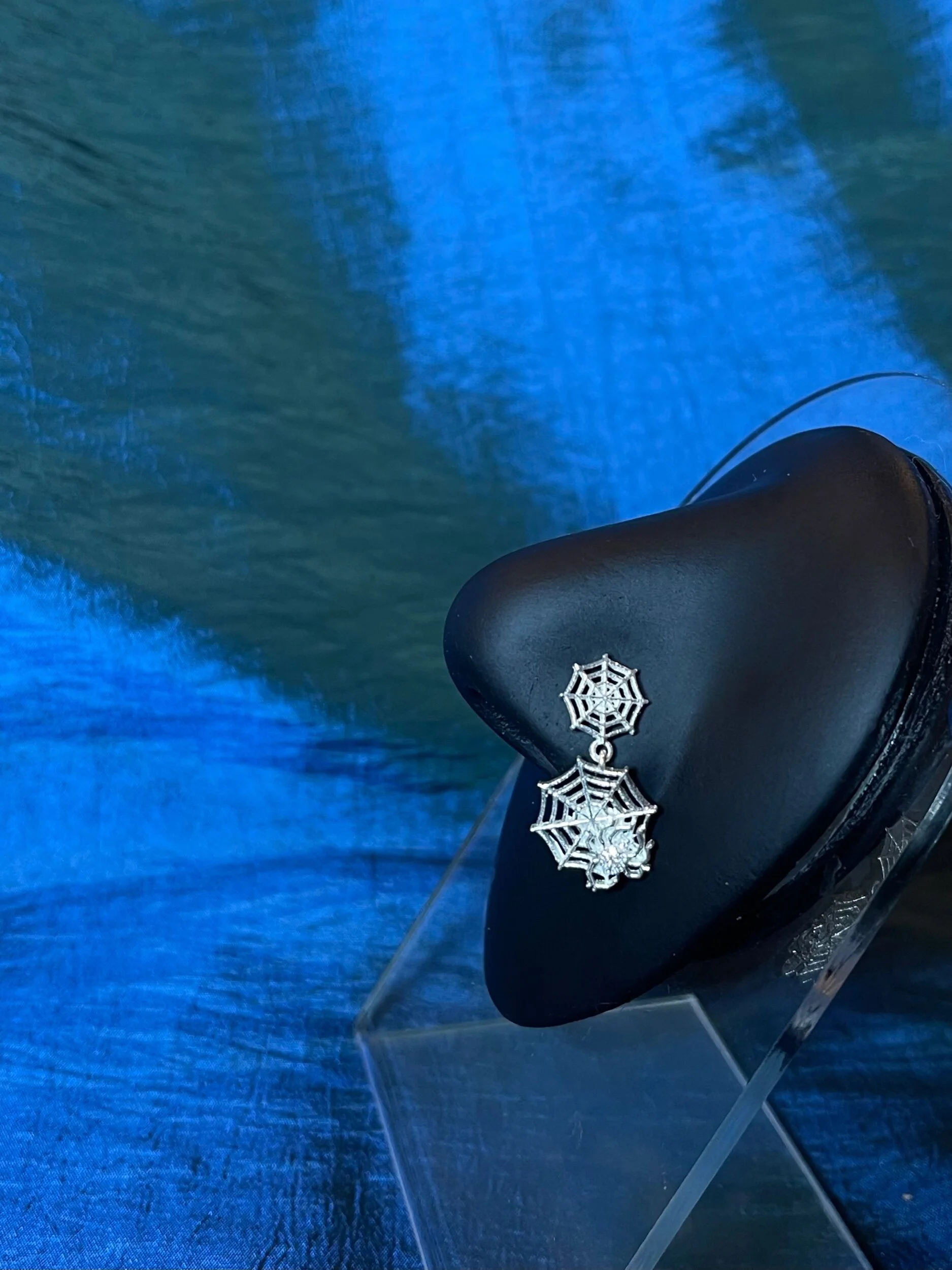 2196F00D-CF80-4151-B816-F41E7DB8FD18