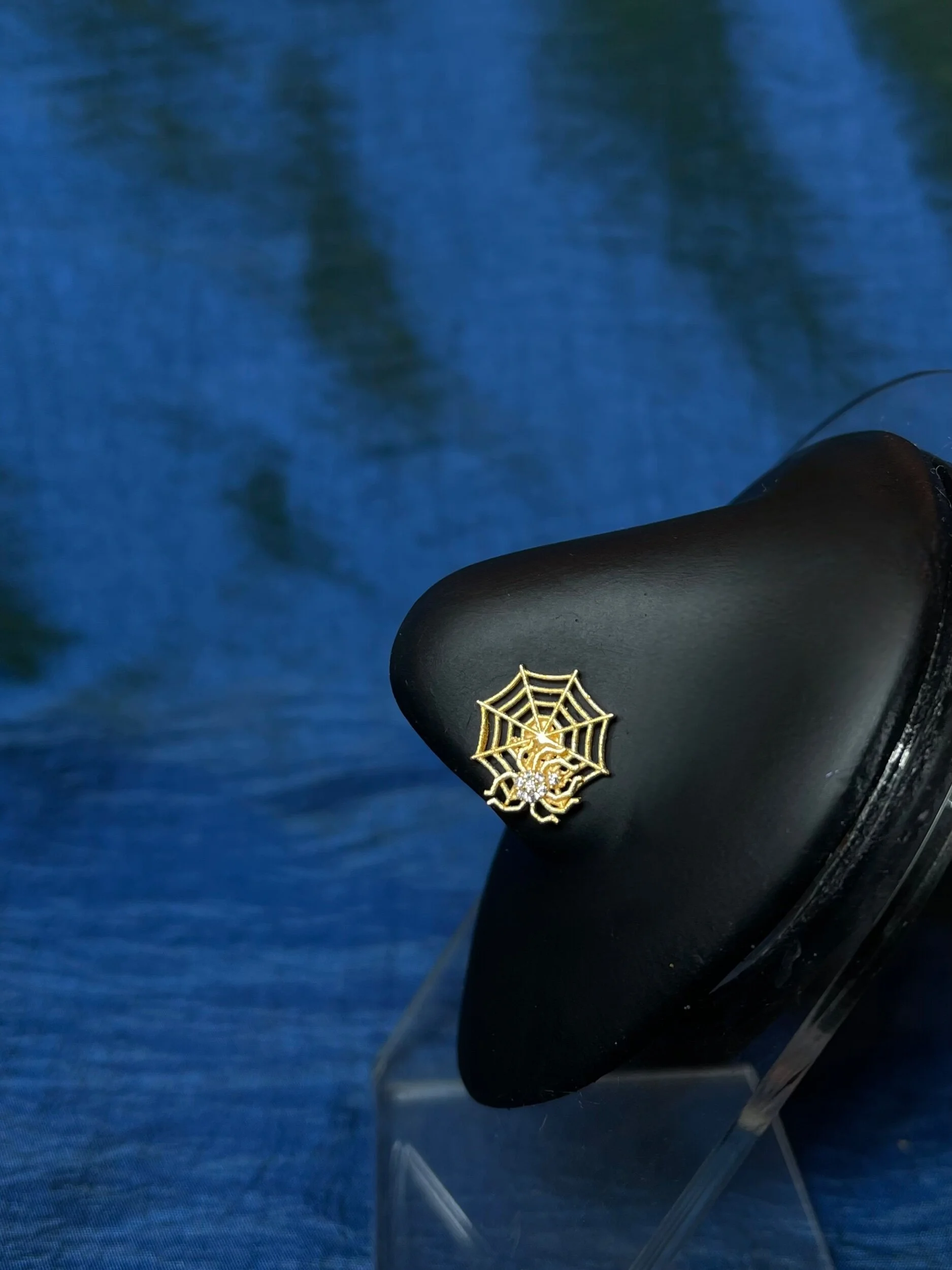 DA83531B-CC90-4742-9763-DB5EA12BE5BA