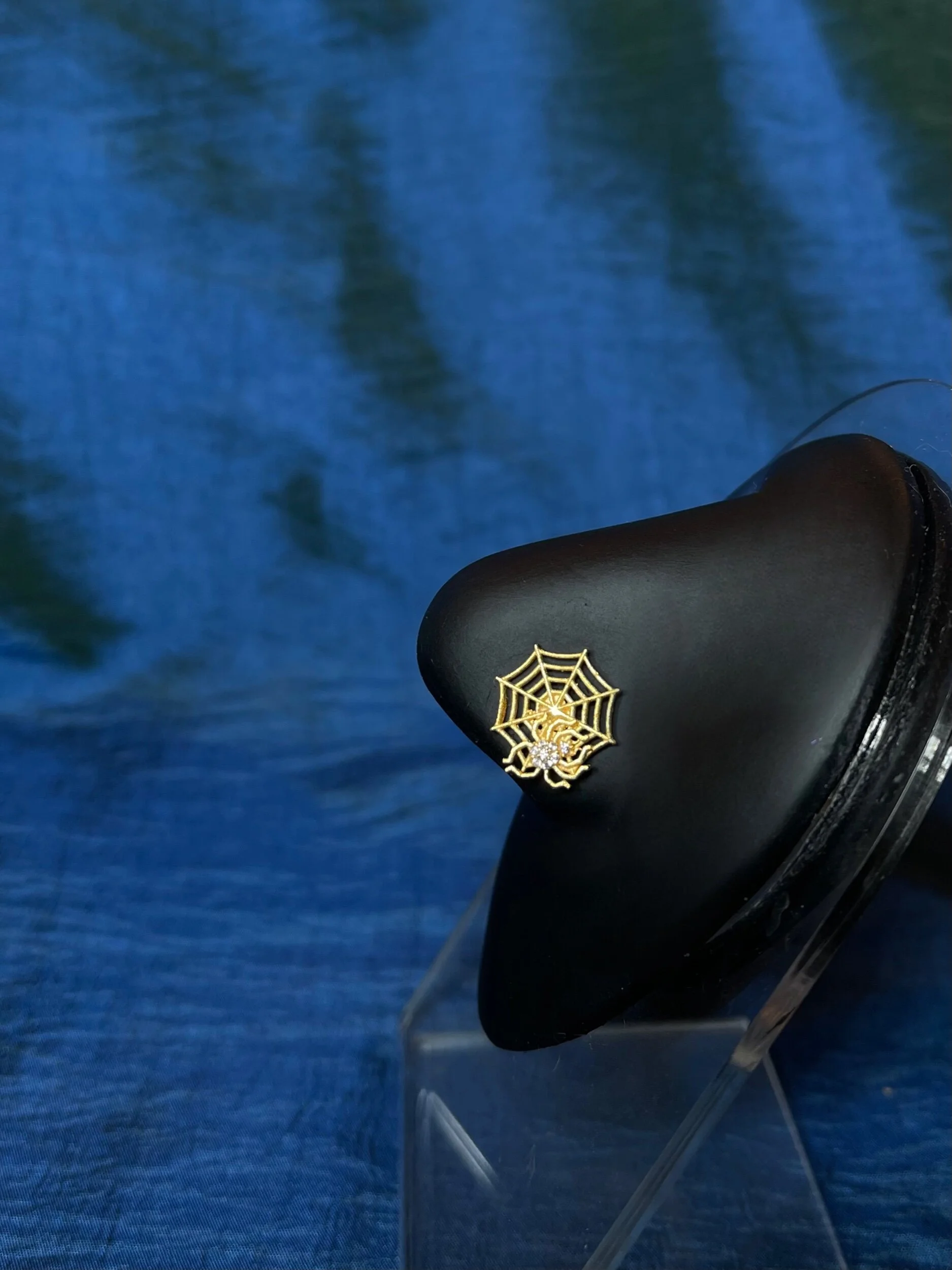 06E172D3-9B04-4449-B32D-C80E02644D24