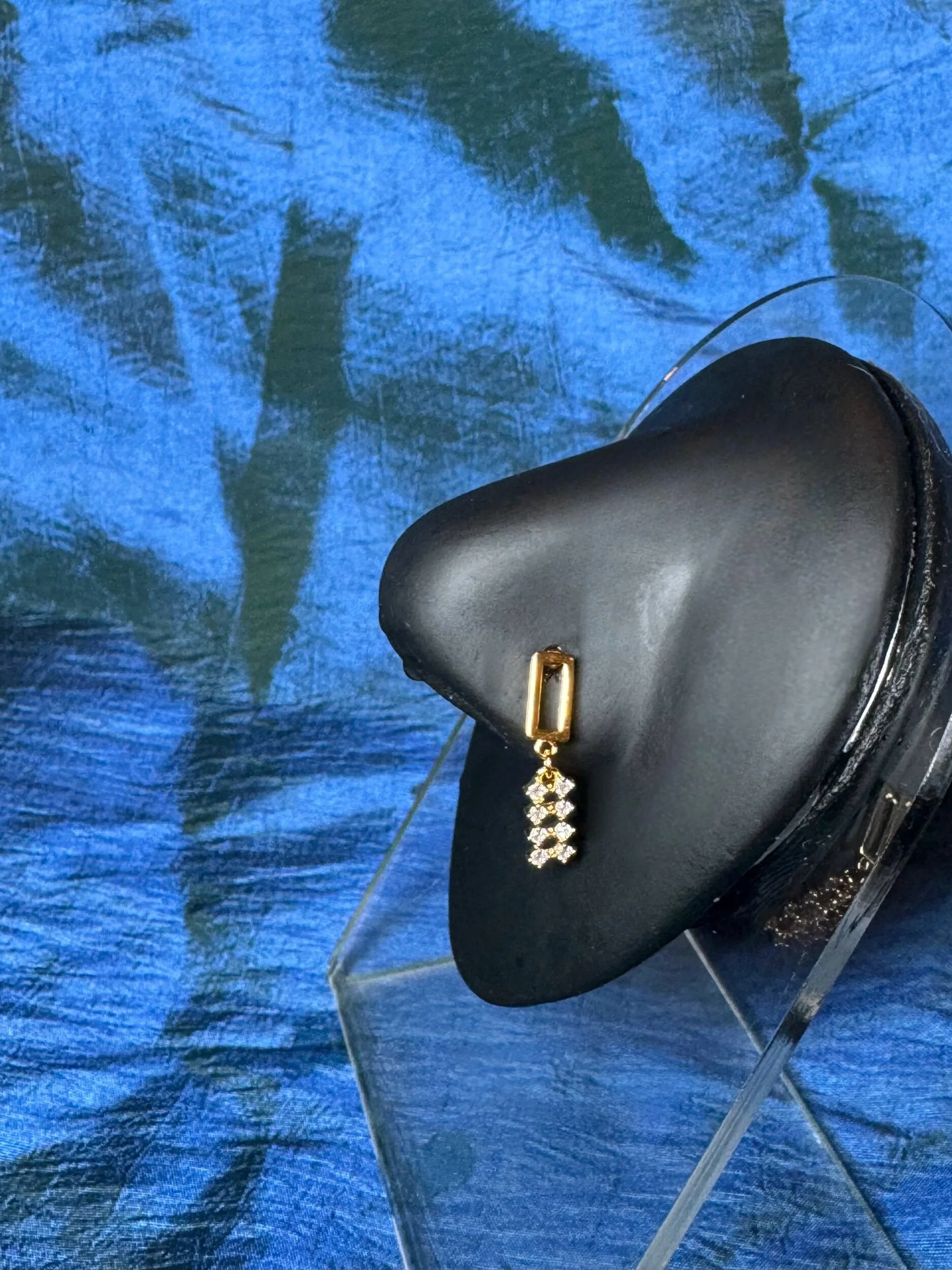 9A05B0E6-AC5B-49E1-A322-FD65A532F615