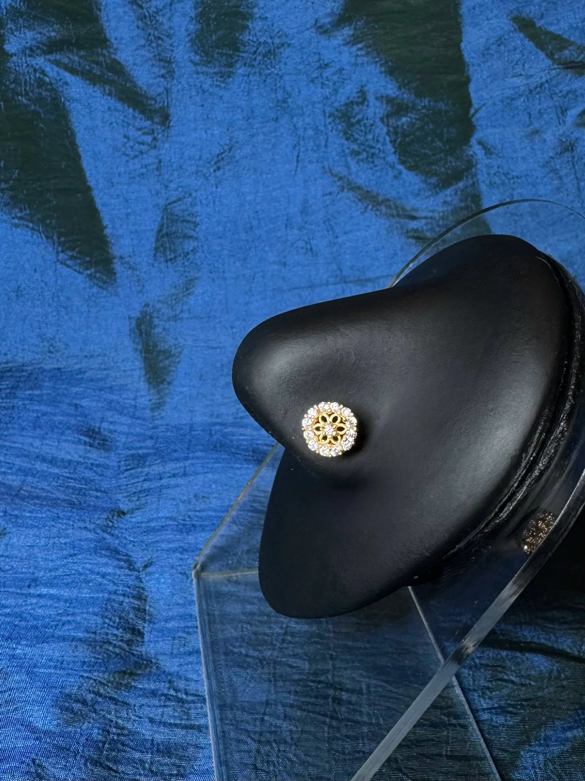 7035E9F1-6B0F-4101-9942-E25923E115AC