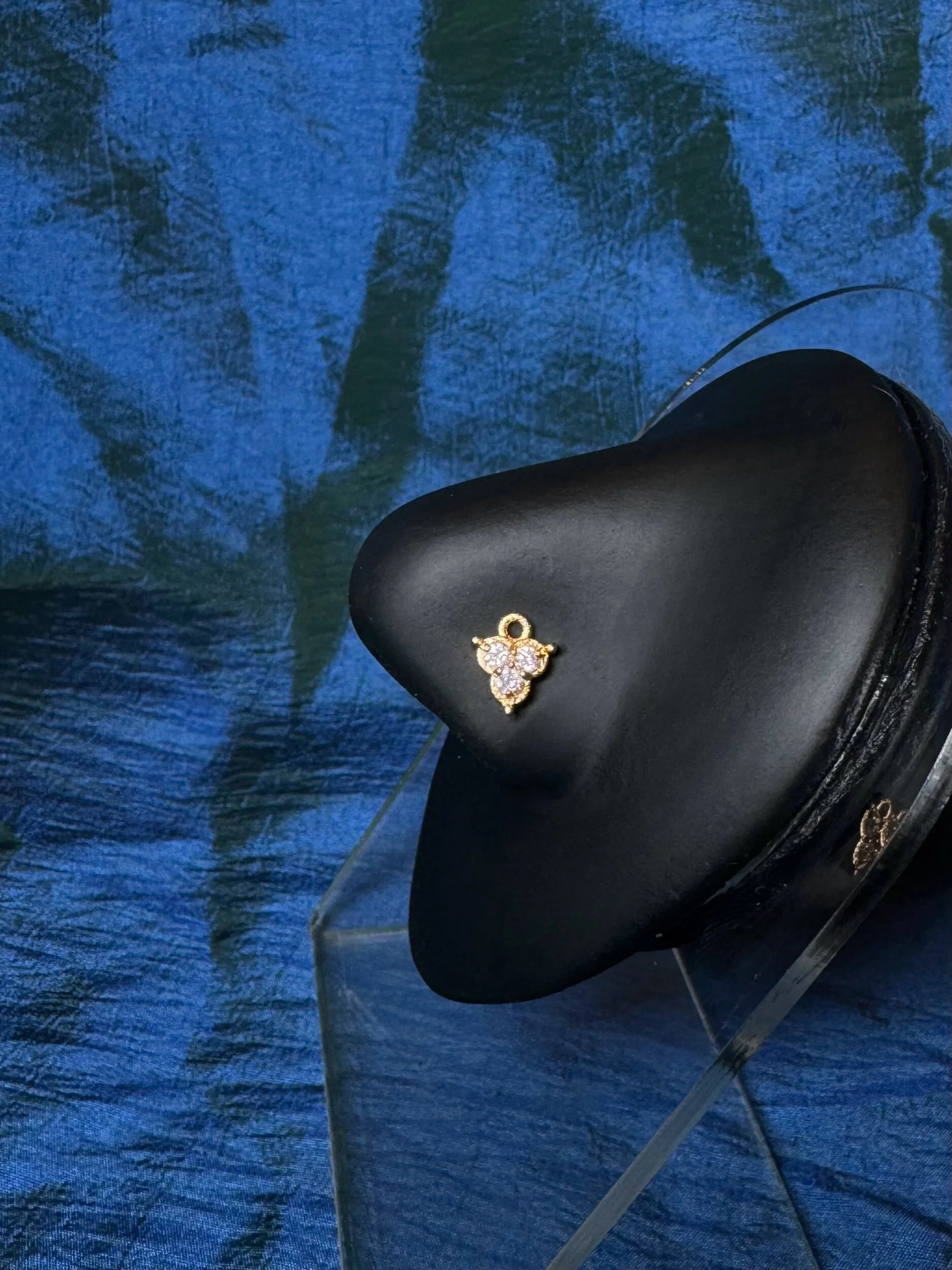 7351F65A-2D5D-411C-8A32-F6F19AFF206F