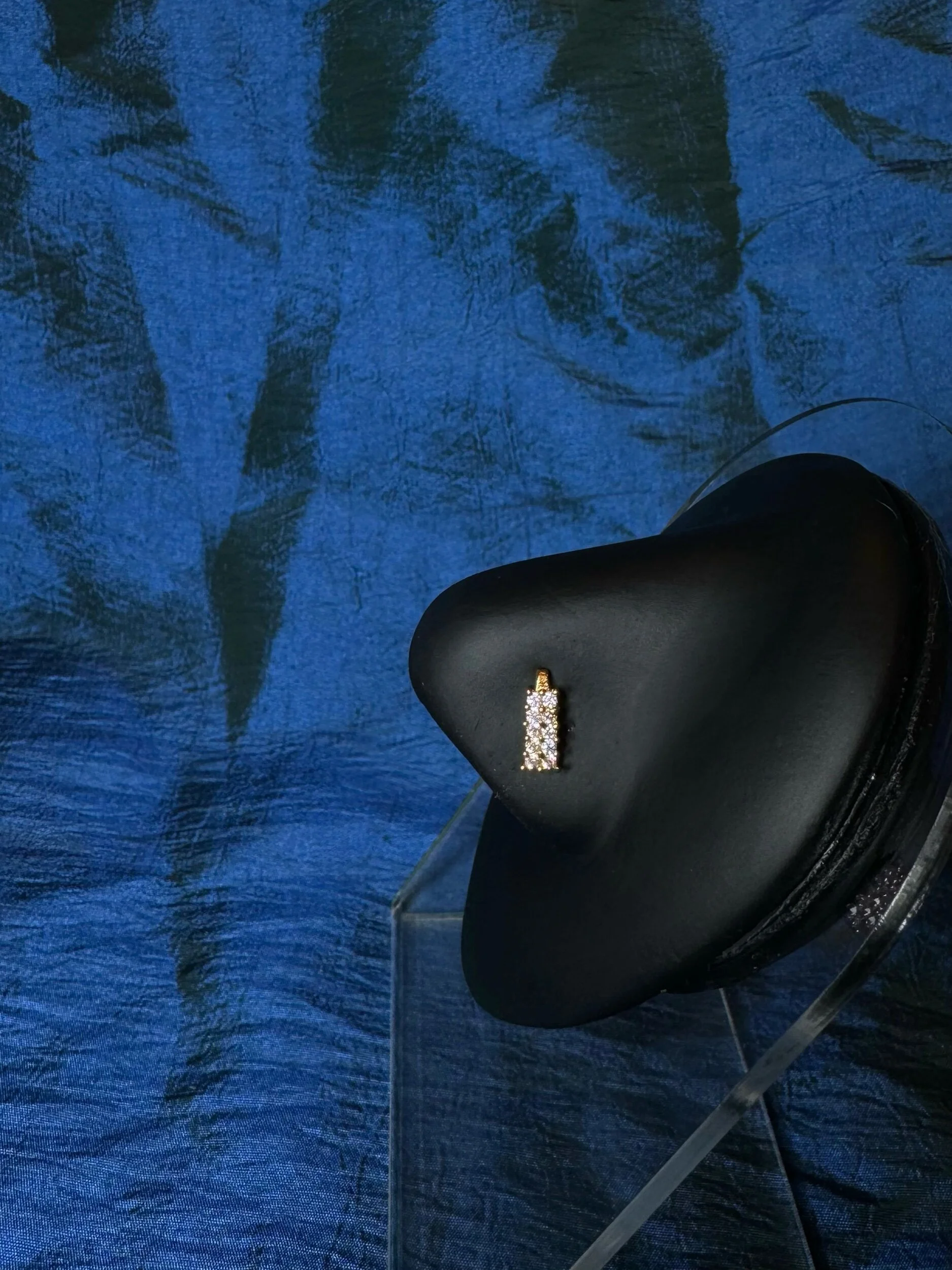 0E3CEF20-70B4-405C-B743-7D5584FCD403