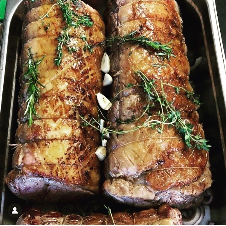 Sunday roast from the larrik, let us take care of you this weekend, 

Online orders are open until Saturday afternoon, for collection Sunday between 12-15.00 

(We do not take orders on Sunday)

We have the following that come with roast and all of t