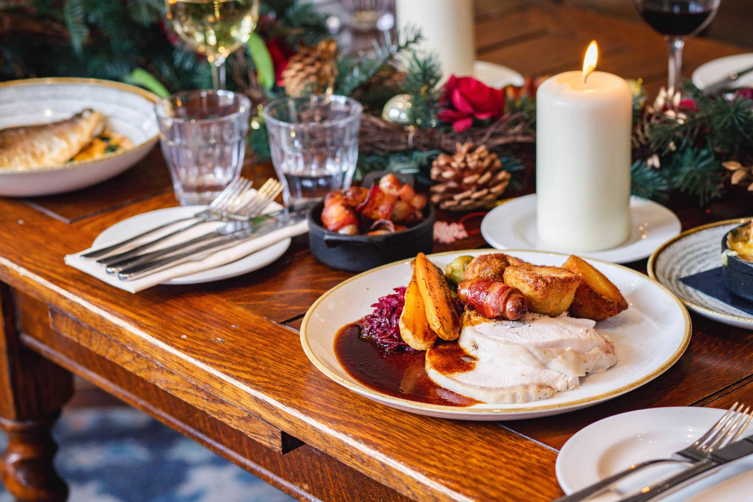 xmas table.jpg