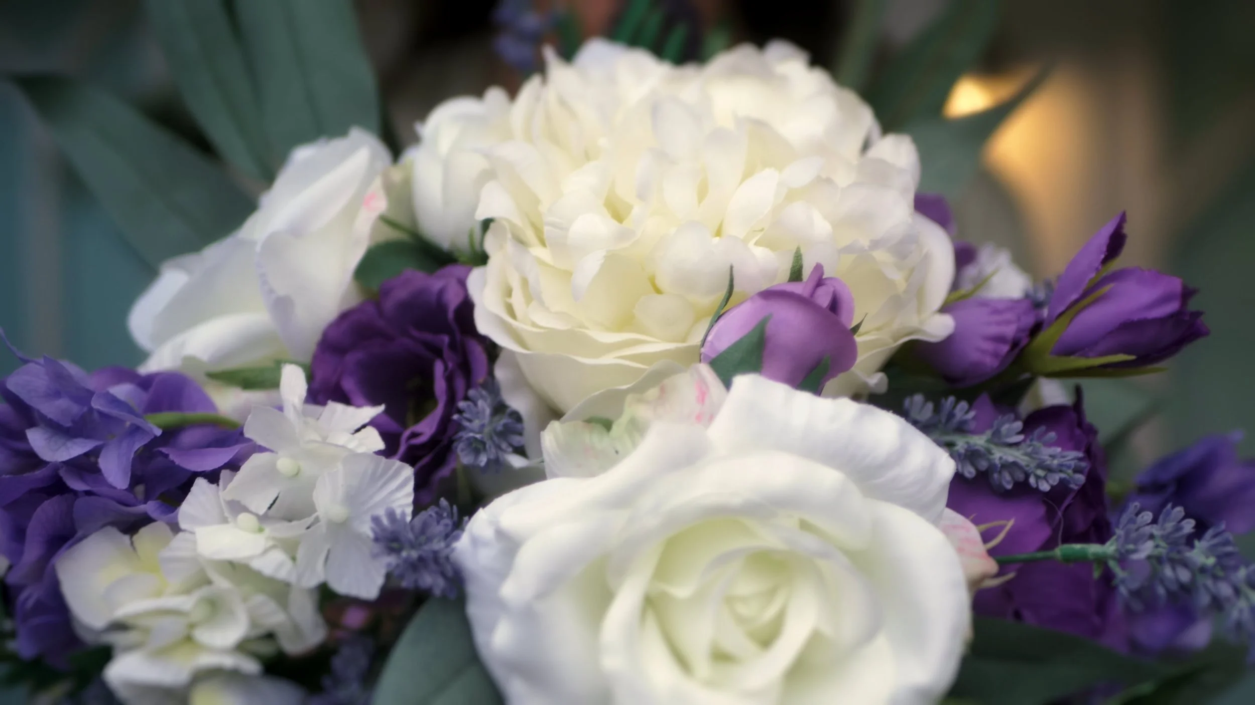 Datrysiad-Media-Carrding-Wedding-Film-Flowers.jpg