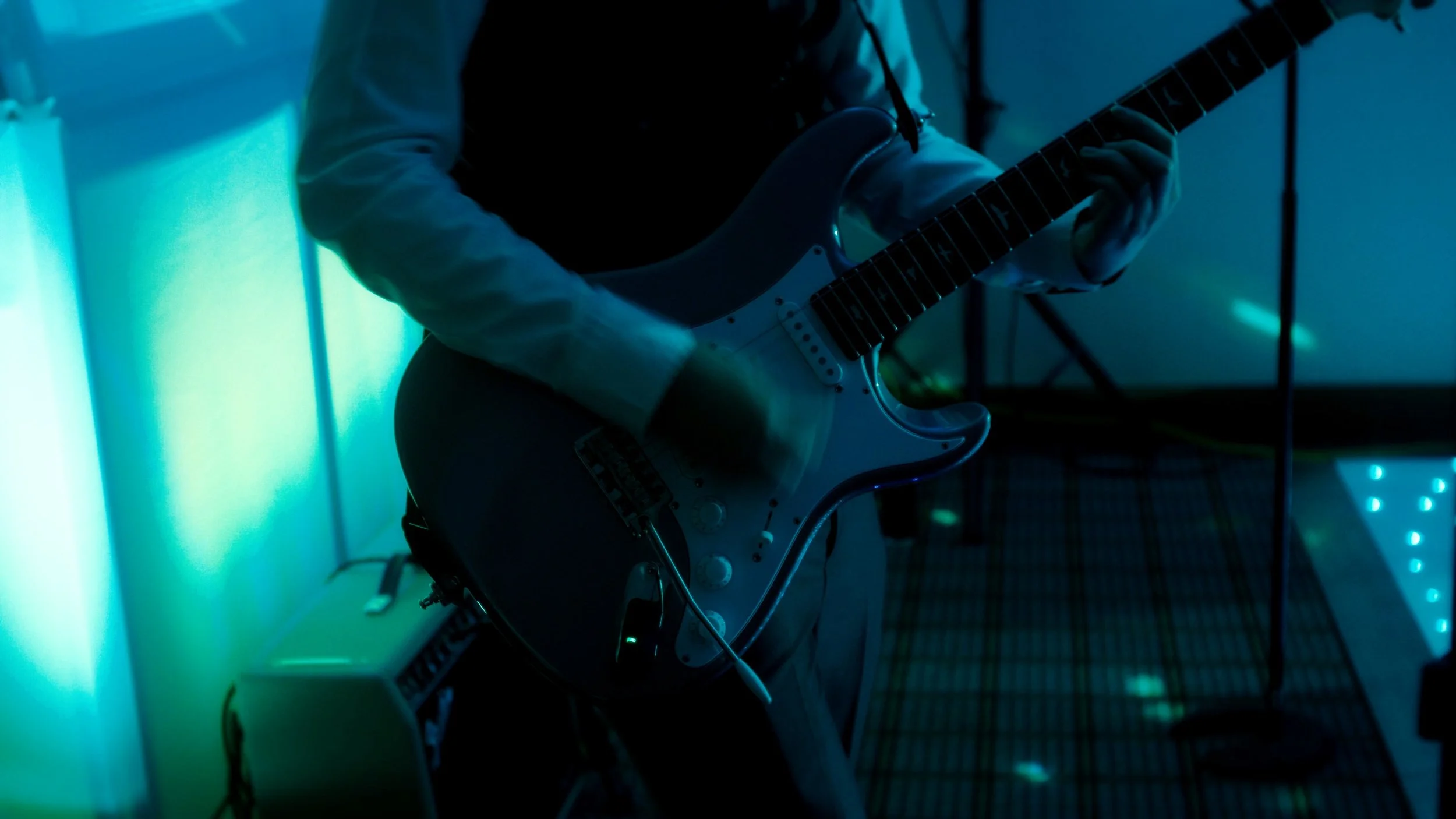 Datrysiad-Media-Weddings-party-2-Cardiff.jpg
