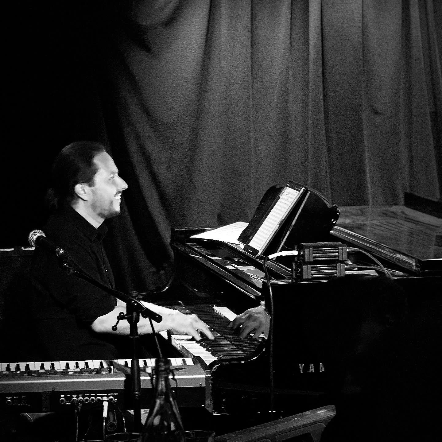 Flying in from 🇩🇪 for our @pizzaexpress show will be @pauljobson1 for one night only! 

Few tickets remain! 
#linkinbio
🎫 
 
@rum_band 
@michaelbailey490 
@paulsilvermusic 
@mauricelbrown 
@danieldeejjohn 
#tonymaronie