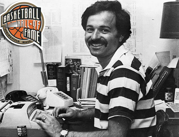 On the Road with the Chicago Bulls – A Curiosity Conversation with Writer Sam Smith