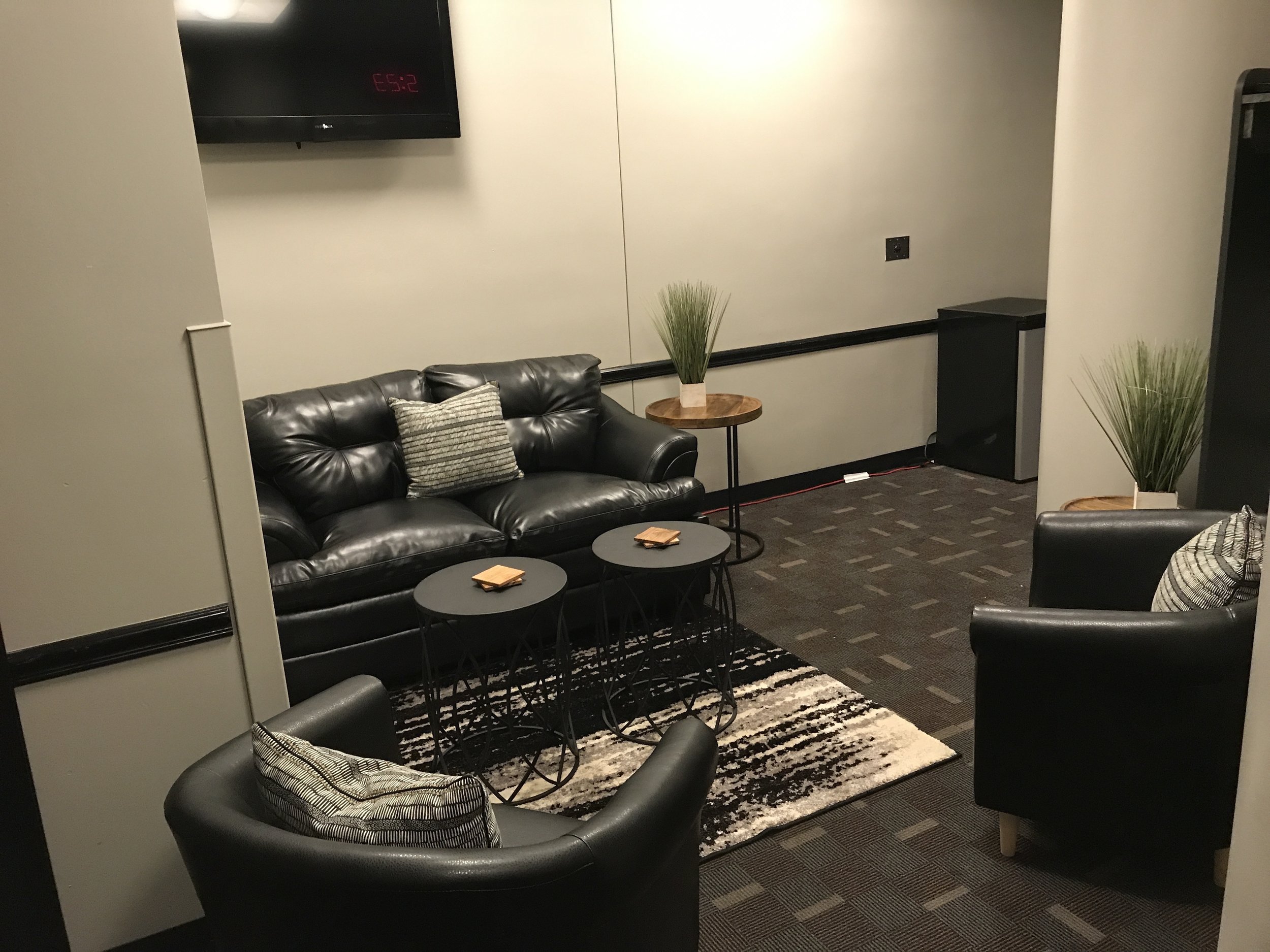Denison Etager - Greenroom Prop & Event Furniture Rental