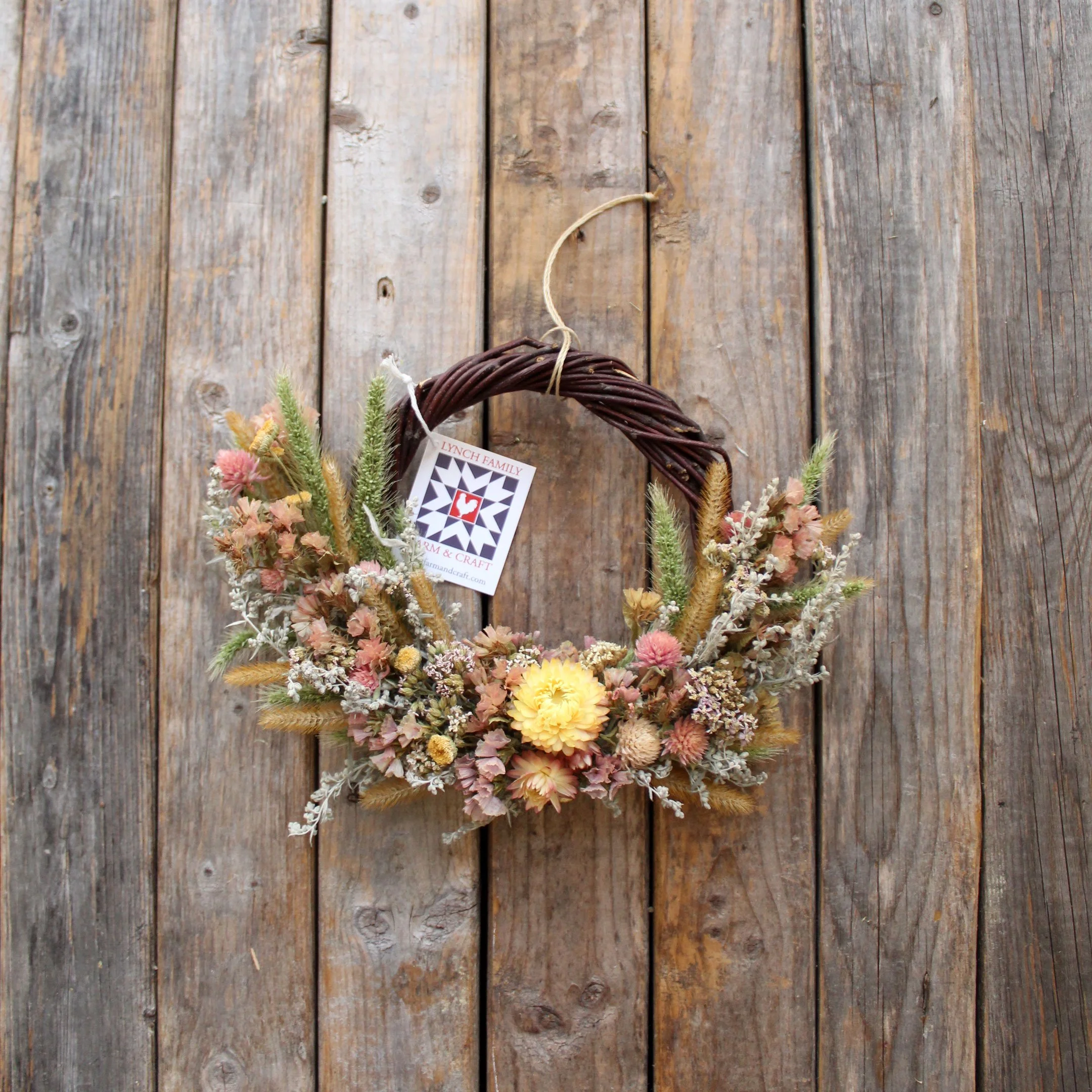 26N031-Small-Dried-Flower-Wreath.jpg