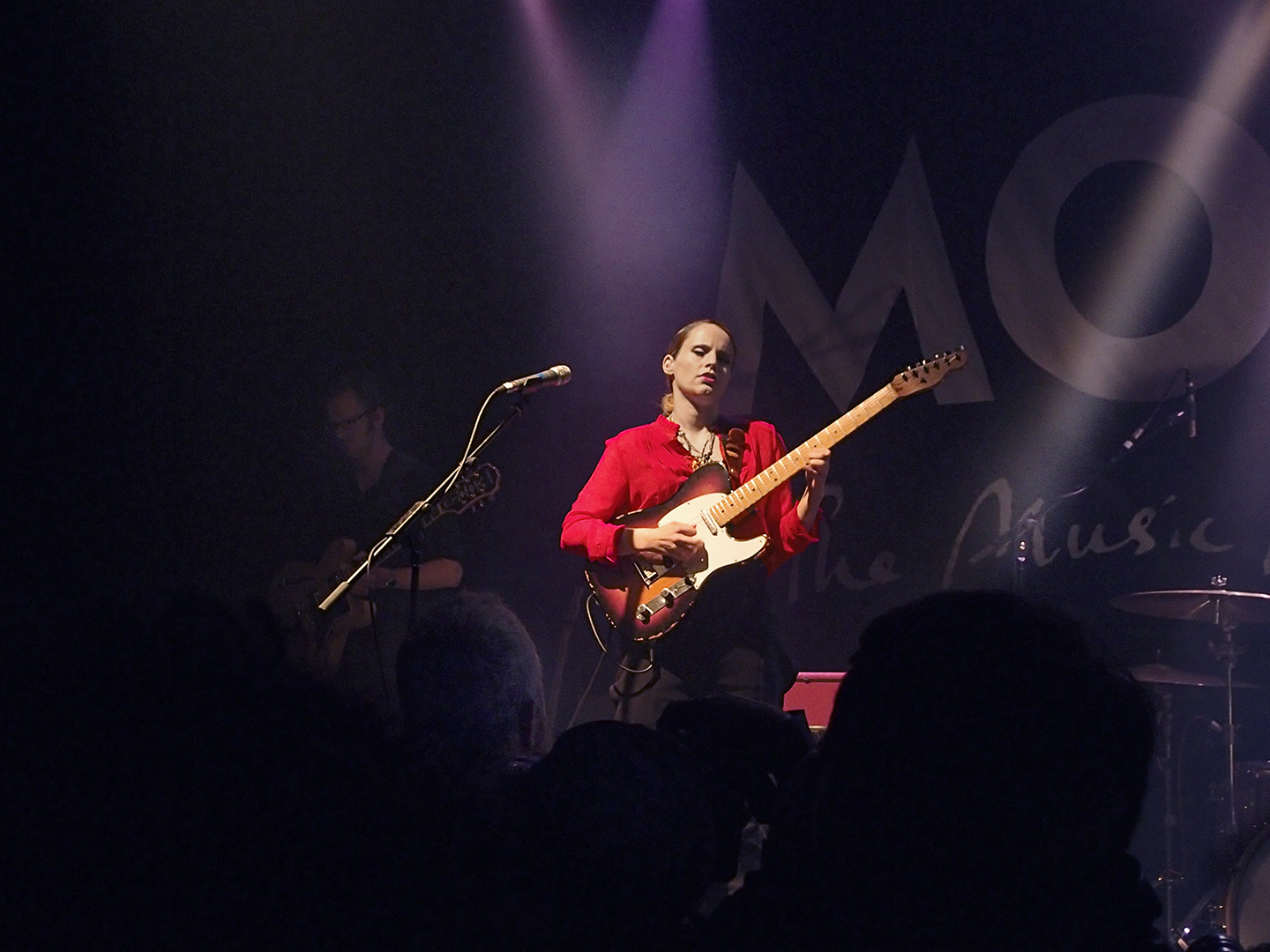  Anna Calvi at Brighton Komedia 2011 