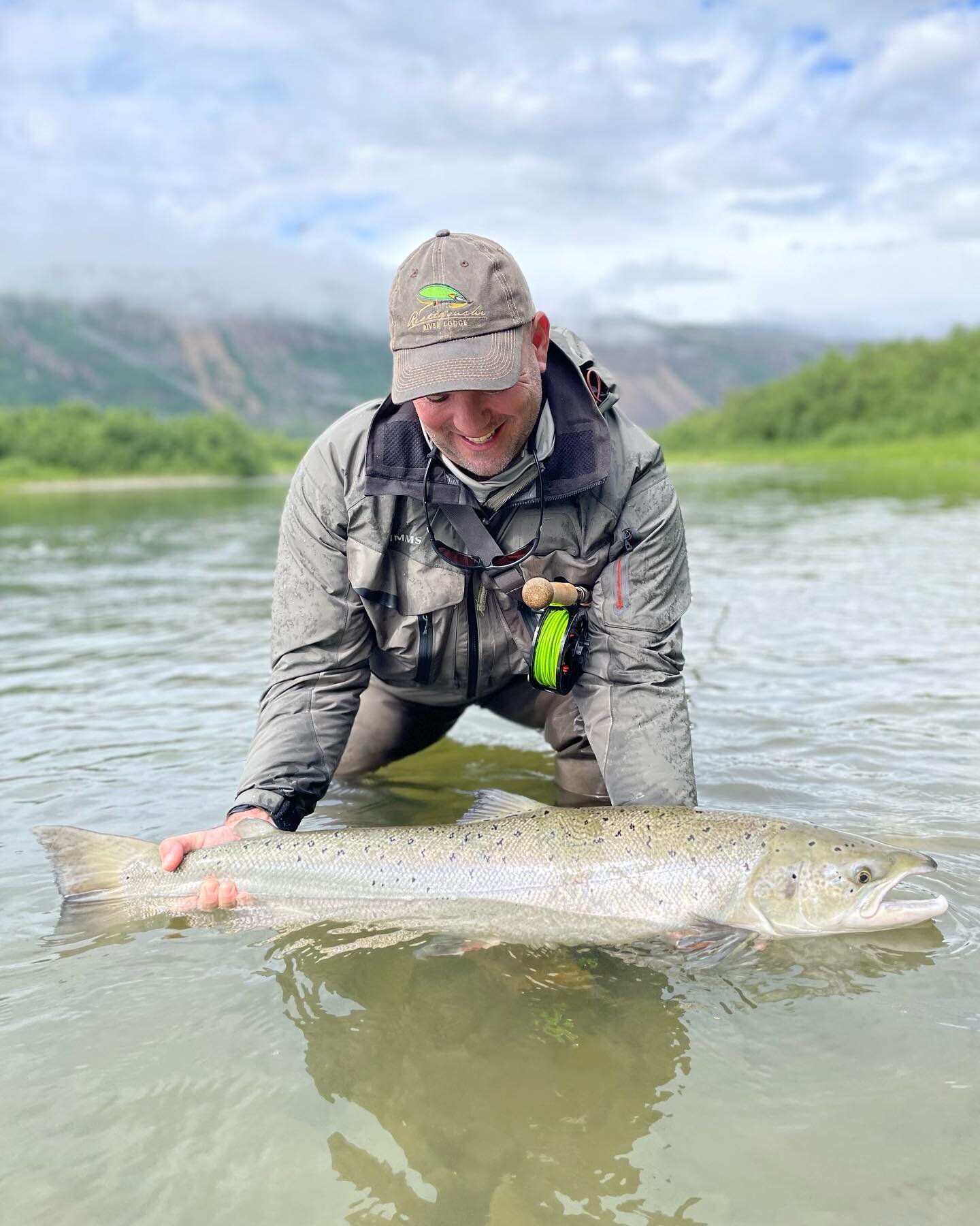 Job well done.! When client and guide work together on Older&oslash; usually makes everything come together, here a really nice fish from Bridge pool on Homen.
&bull;
&bull;
#older&oslash; #norway #older&oslash;flyfishinglodge #flyfishing #fliegenfis