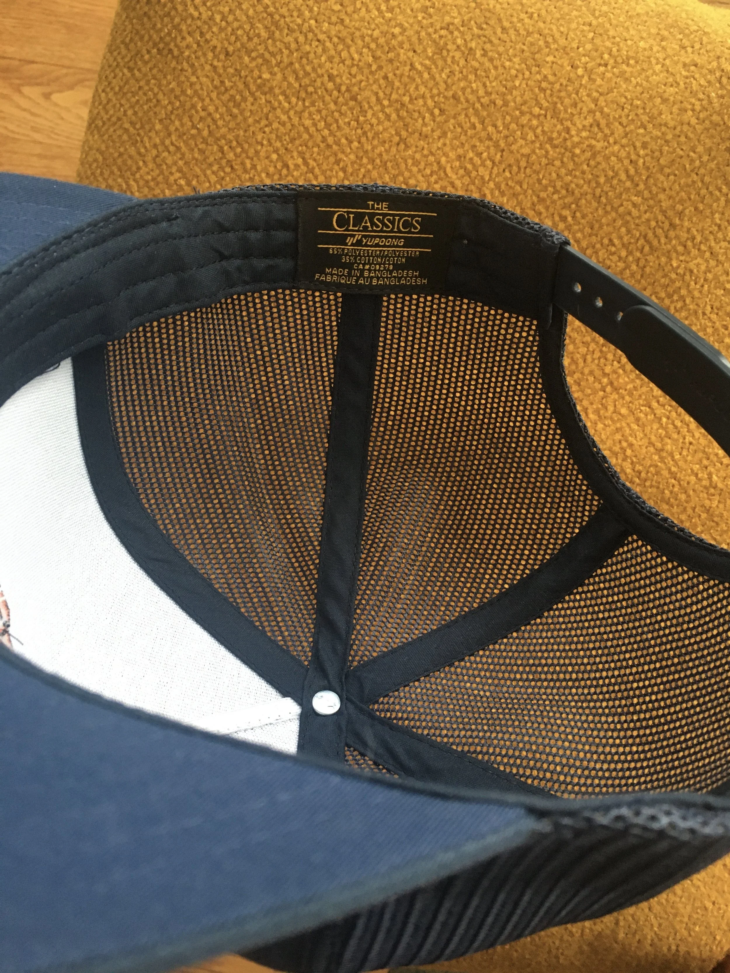 Little Frogs Cap inside_6487327.JPG