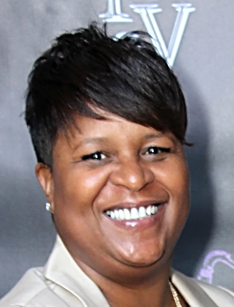 Tandra's Head Shot.jpg