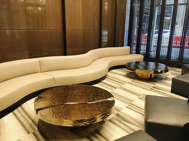 Golden Stainless Steel Textured Fissure Coffee Table
.
.
.
.
.
#metalworks #design #interiordesign #furniture #architecture #metal #metalworking #stainlesssteel #gold #coffeetable