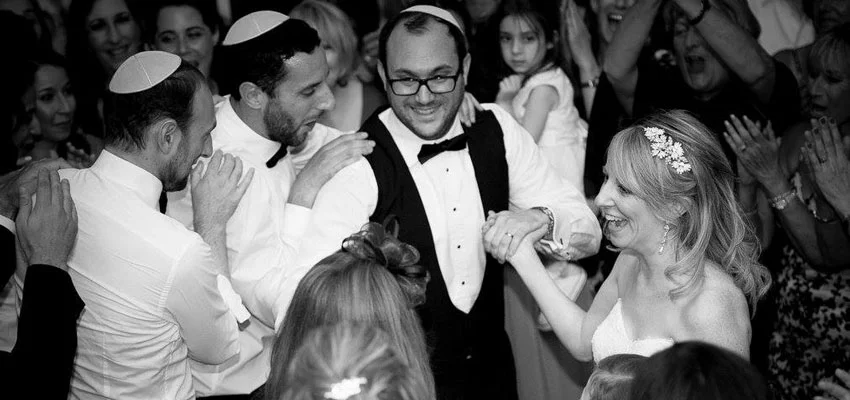 Down to earth, fun and relaxed...