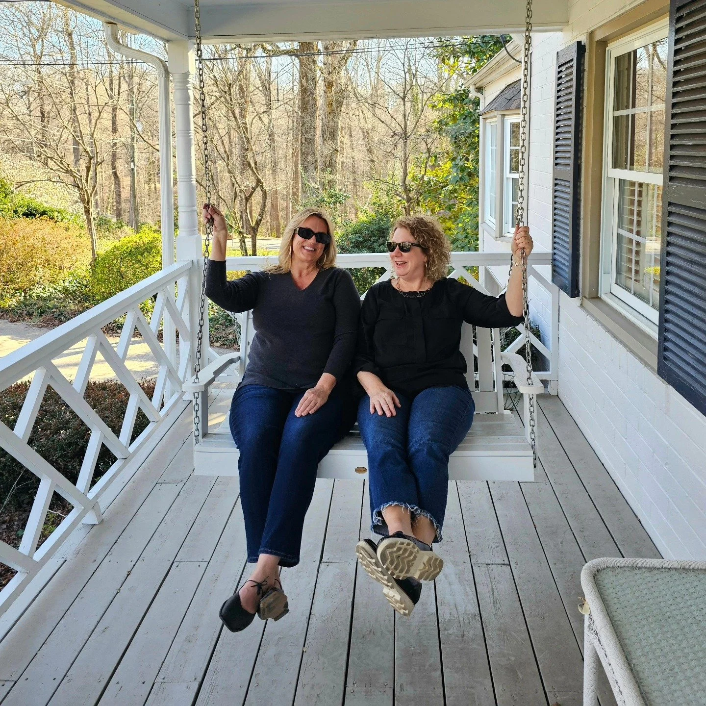 Swinging into Spring like...🌞🌷

#firstdayofspring